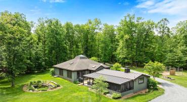 12915 SHADY LN, HILLSBORO, Virginia 20132, 2 Bedrooms Bedrooms, ,2 BathroomsBathrooms,Residential,For sale,12915 SHADY LN,VALO2096324 MLS # VALO2096324