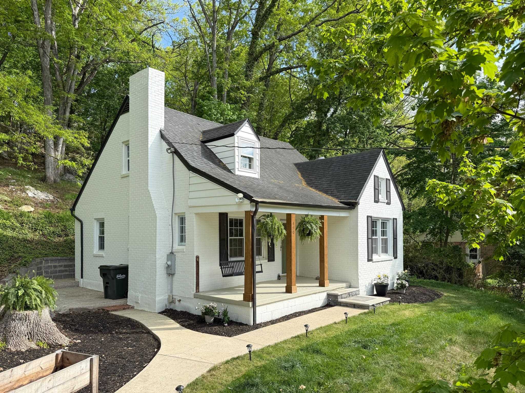 490 MOUNTAIN VIEW DR, STAUNTON, Virginia 24401, 3 Bedrooms Bedrooms, ,2 BathroomsBathrooms,Residential,490 MOUNTAIN VIEW DR,663698 MLS # 663698