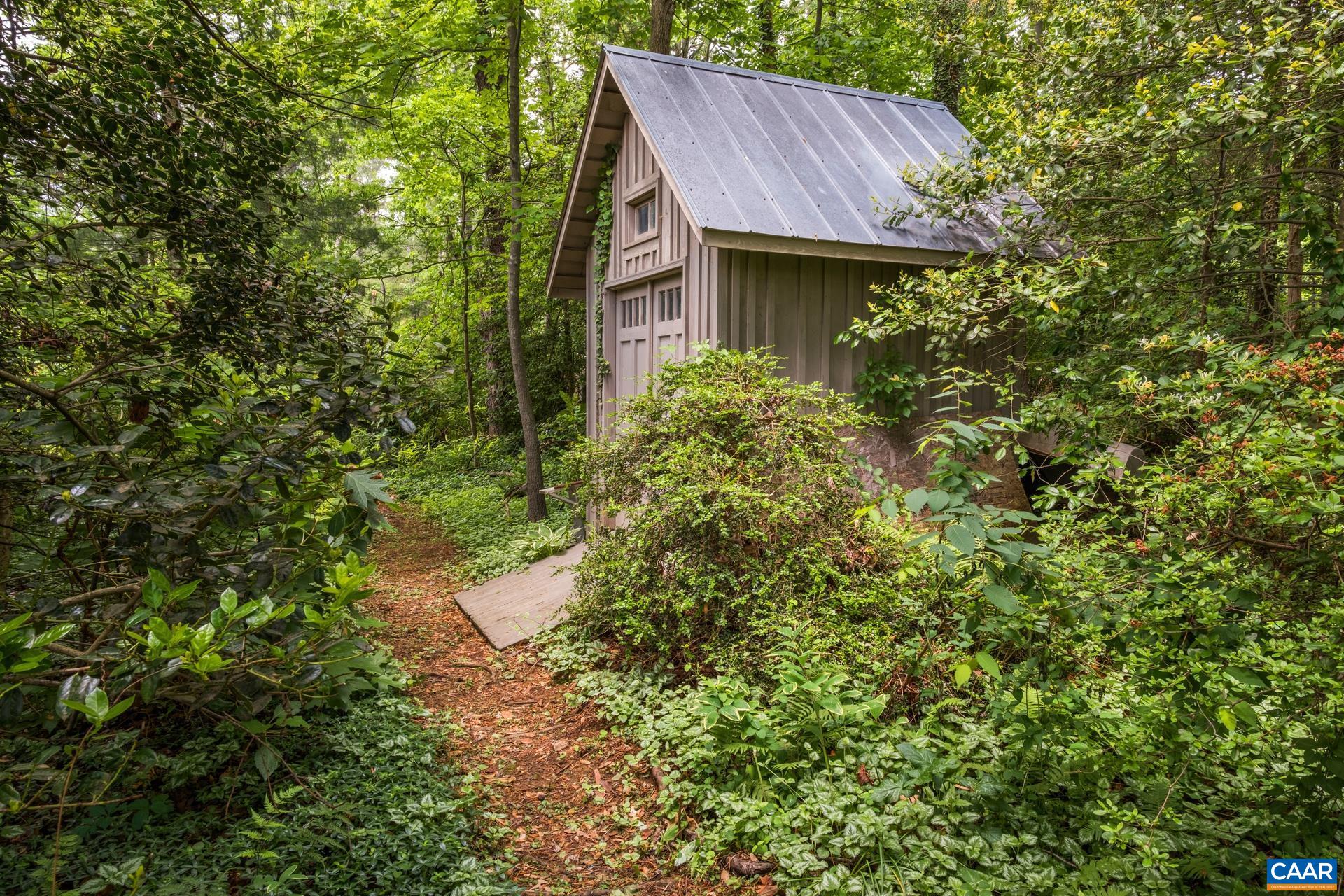 2509 NORTHFIELD RD, CHARLOTTESVILLE, Virginia 22901, 5 Bedrooms Bedrooms, ,3 BathroomsBathrooms,Residential,2509 NORTHFIELD RD,664446 MLS # 664446