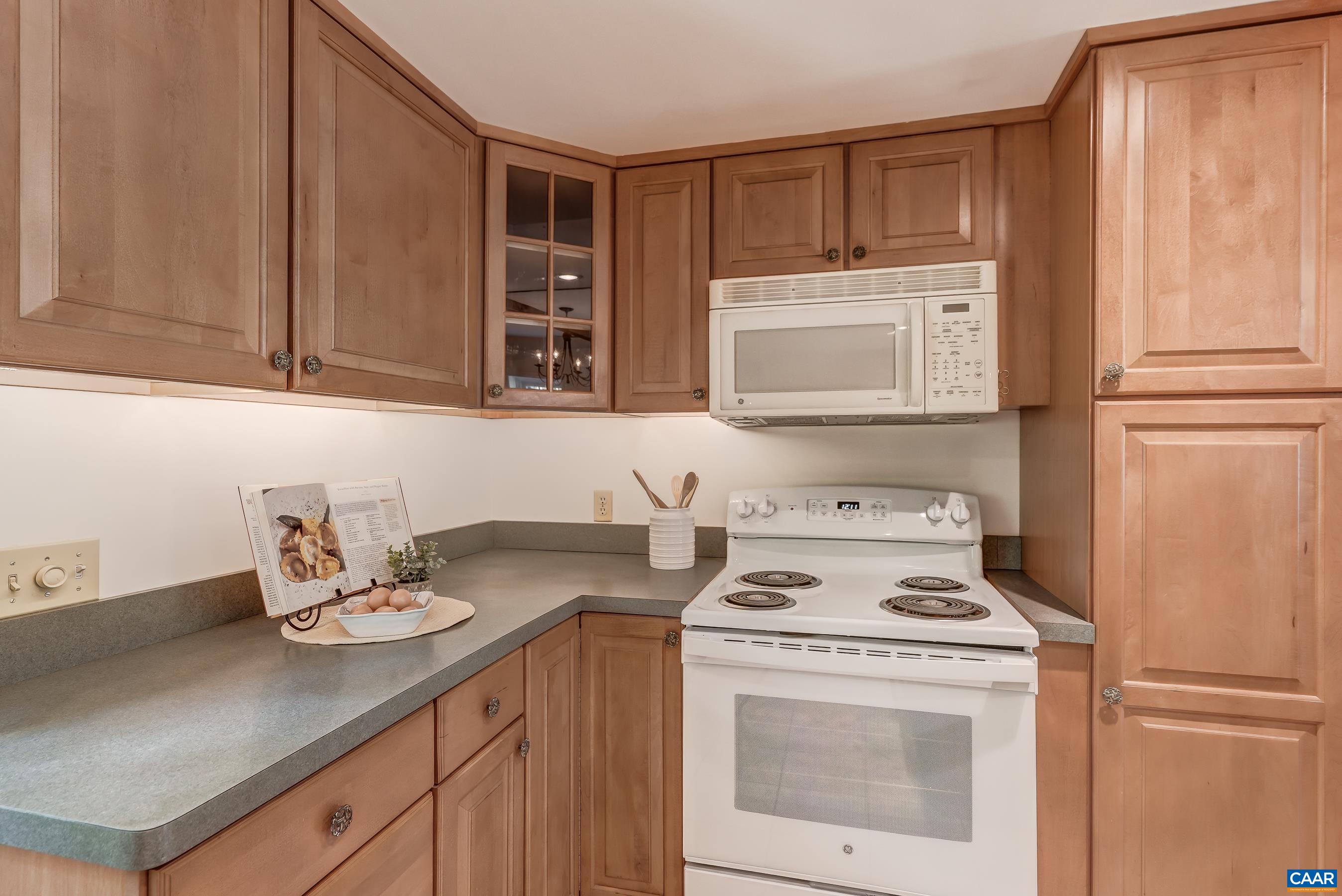 3665 COUNTRY LN, CHARLOTTESVILLE, Virginia 22901, 3 Bedrooms Bedrooms, ,2 BathroomsBathrooms,Residential,3665 COUNTRY LN,664506 MLS # 664506
