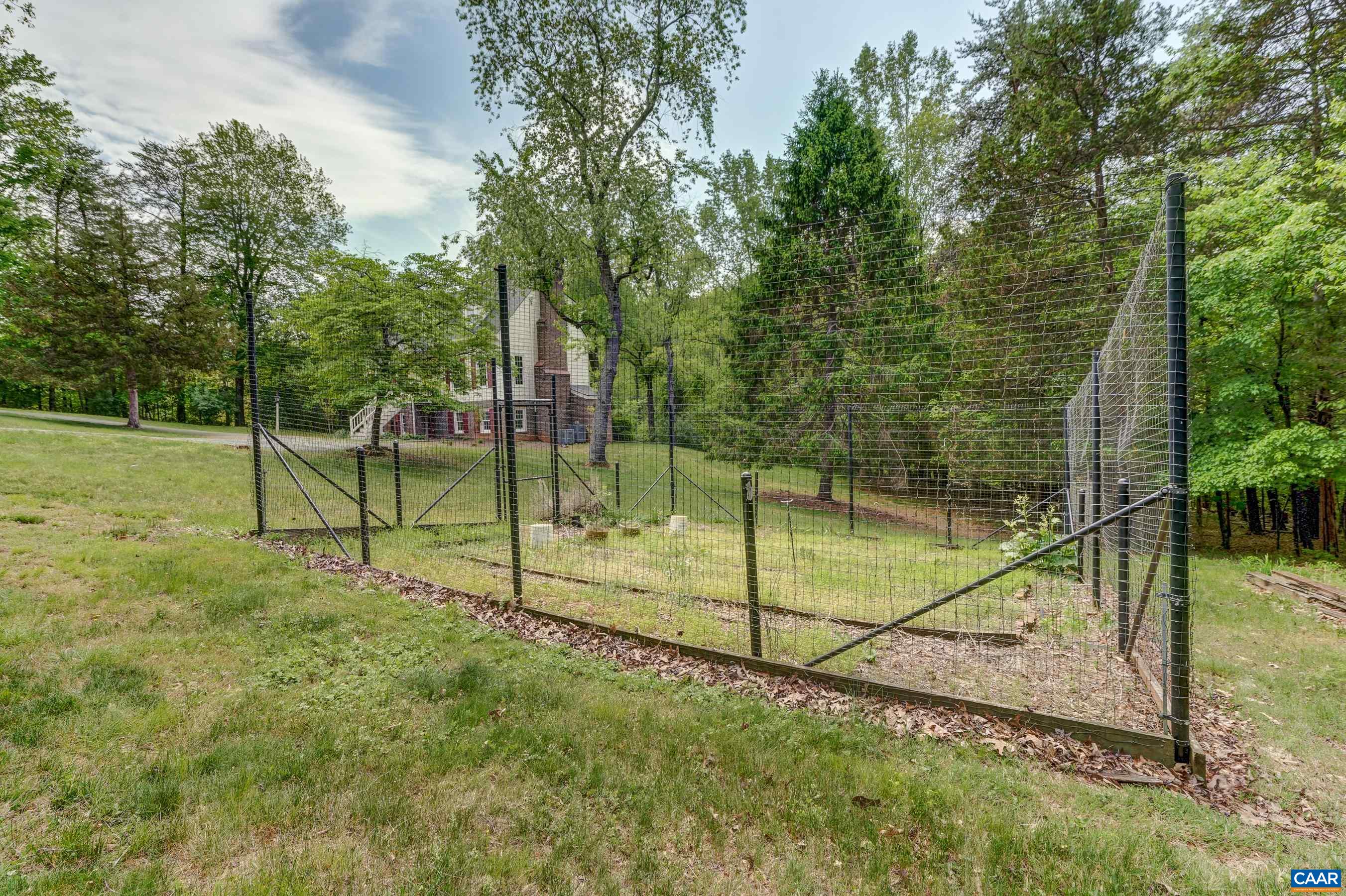 3665 COUNTRY LN, CHARLOTTESVILLE, Virginia 22901, 3 Bedrooms Bedrooms, ,2 BathroomsBathrooms,Residential,3665 COUNTRY LN,664506 MLS # 664506