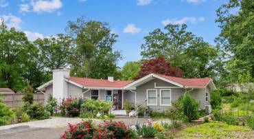 10412 MIDWAY LN, LORTON, Virginia 22079, 3 Bedrooms Bedrooms, ,2 BathroomsBathrooms,Residential,For sale,10412 MIDWAY LN,VAFX2240658 MLS # VAFX2240658