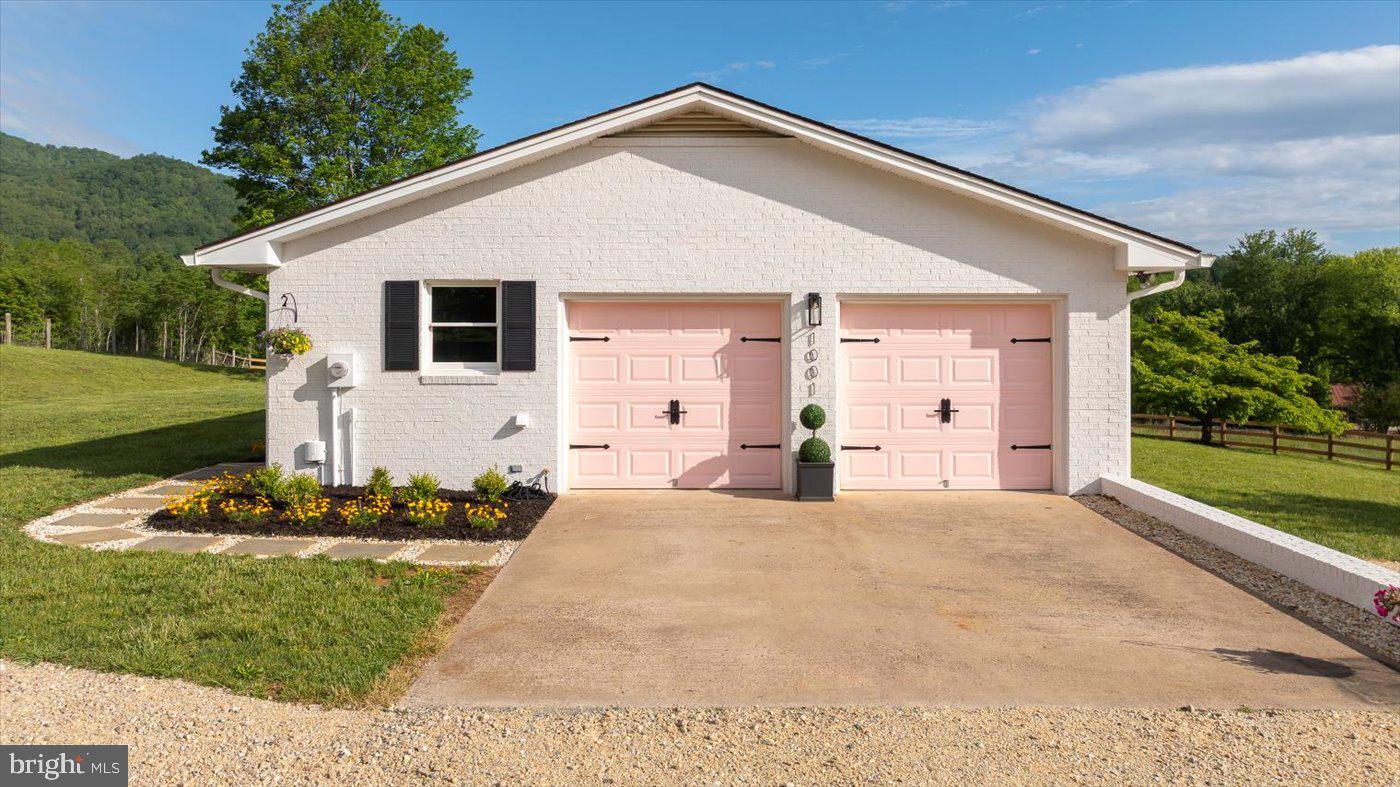 1001 WOODWARD, SPERRYVILLE, Virginia 22740, 4 Bedrooms Bedrooms, ,3 BathroomsBathrooms,Residential,For sale,1001 WOODWARD,VARP2002086 MLS # VARP2002086