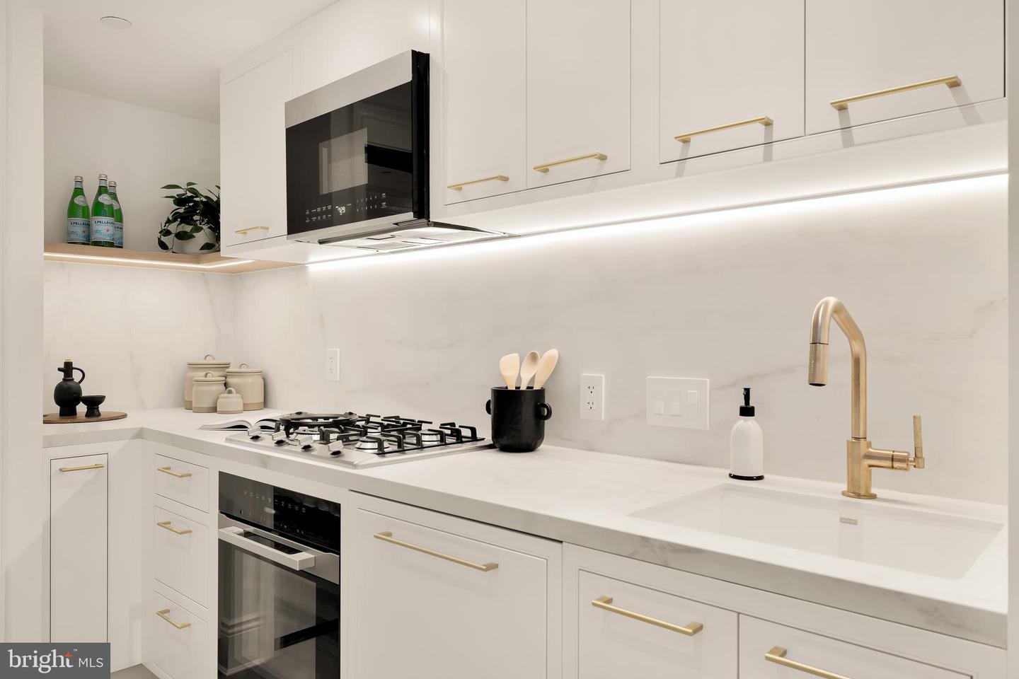 1827 S ST NW #1, WASHINGTON, District Of Columbia 20009, 1 Bedroom Bedrooms, ,1 BathroomBathrooms,Residential,For sale,1827 S ST NW #1,DCDC2200556 MLS # DCDC2200556