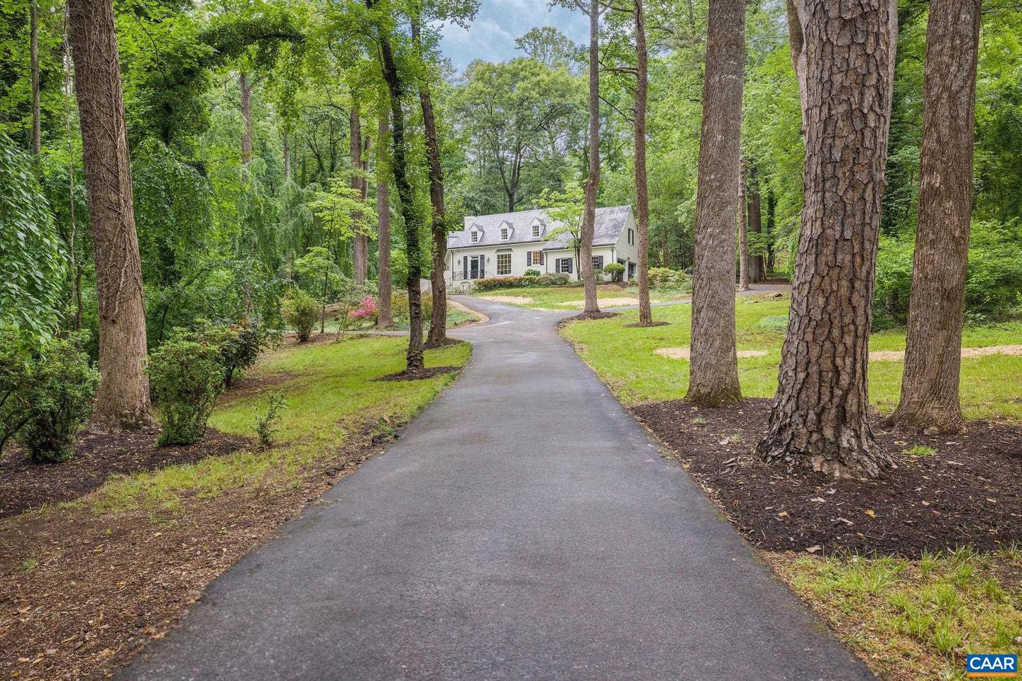 311 EDNAM DR, CHARLOTTESVILLE, Virginia 22903, 4 Bedrooms Bedrooms, ,4 BathroomsBathrooms,Residential,For sale,311 EDNAM DR,664503 MLS # 664503
