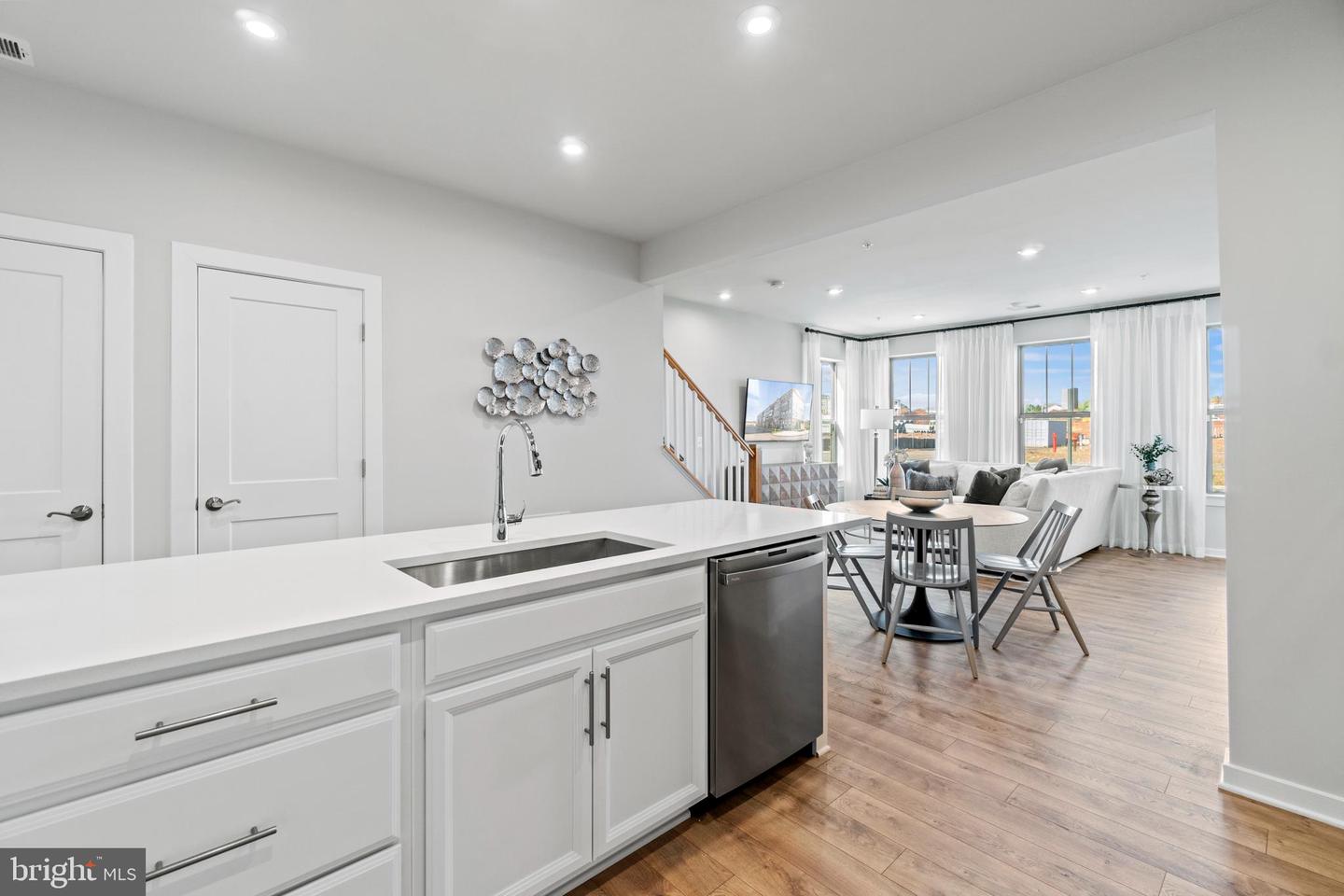 1210A FREEMAN PL, MANASSAS PARK, Virginia 20111, 3 Bedrooms Bedrooms, ,2 BathroomsBathrooms,Residential,For sale,1210A FREEMAN PL,VAPW2094646 MLS # VAPW2094646