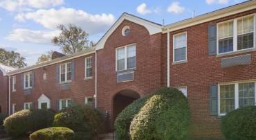 20 AUBURN CT #B, ALEXANDRIA, Virginia 22305, 1 Bedroom Bedrooms, ,1 BathroomBathrooms,Residential,For sale,20 AUBURN CT #B,VAAX2045342 MLS # VAAX2045342