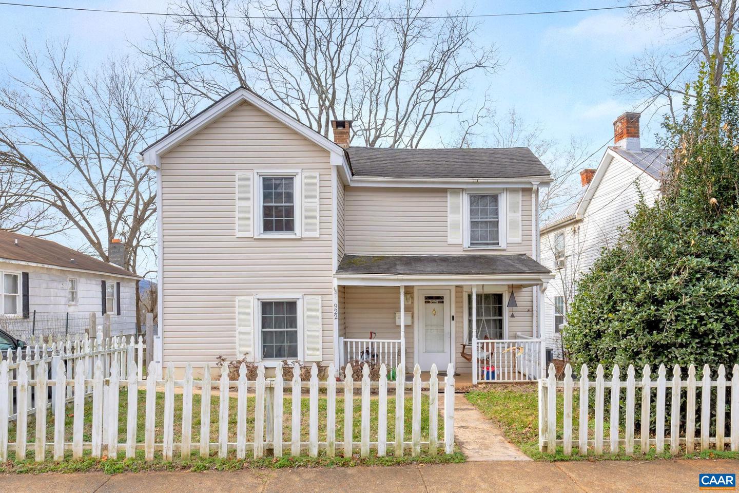 922 MONTICELLO AVE, CHARLOTTESVILLE, Virginia 22902, 2 Bedrooms Bedrooms, ,2 BathroomsBathrooms,Residential,For sale,922 MONTICELLO AVE,664514 MLS # 664514