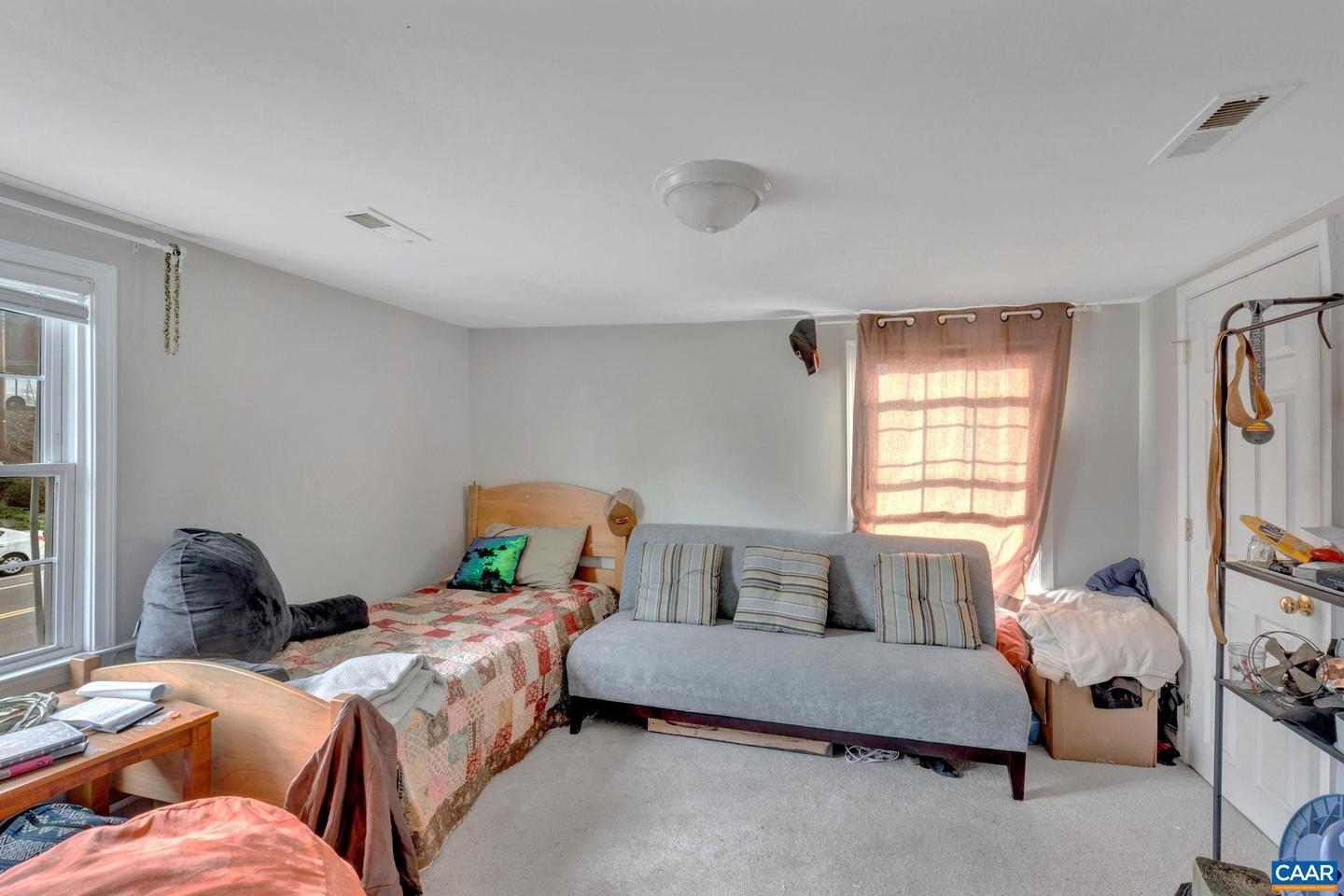 922 MONTICELLO AVE, CHARLOTTESVILLE, Virginia 22902, 2 Bedrooms Bedrooms, ,2 BathroomsBathrooms,Residential,For sale,922 MONTICELLO AVE,664514 MLS # 664514