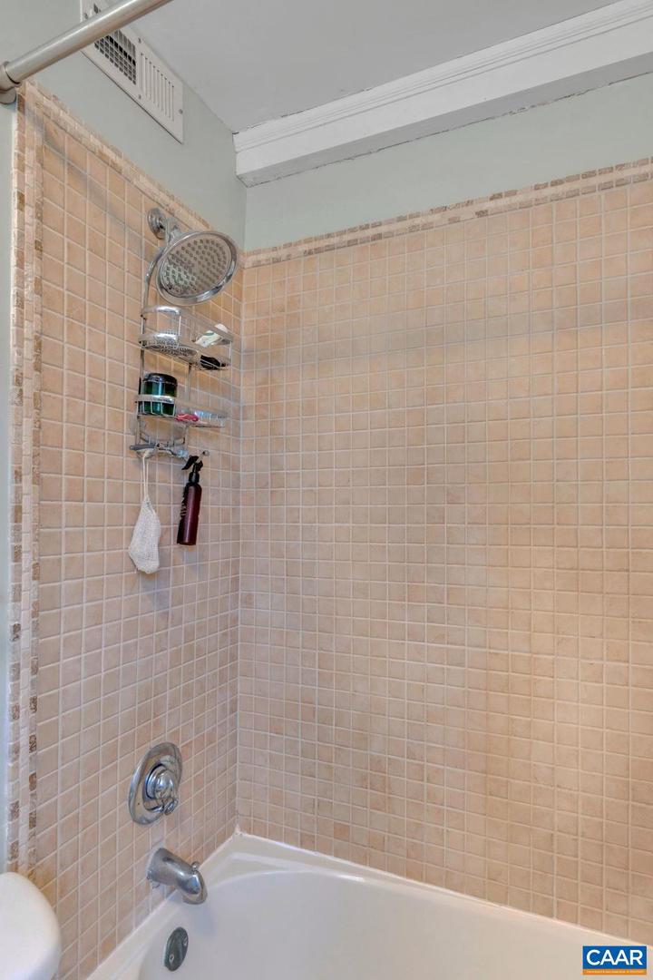 922 MONTICELLO AVE, CHARLOTTESVILLE, Virginia 22902, 2 Bedrooms Bedrooms, ,2 BathroomsBathrooms,Residential,For sale,922 MONTICELLO AVE,664514 MLS # 664514