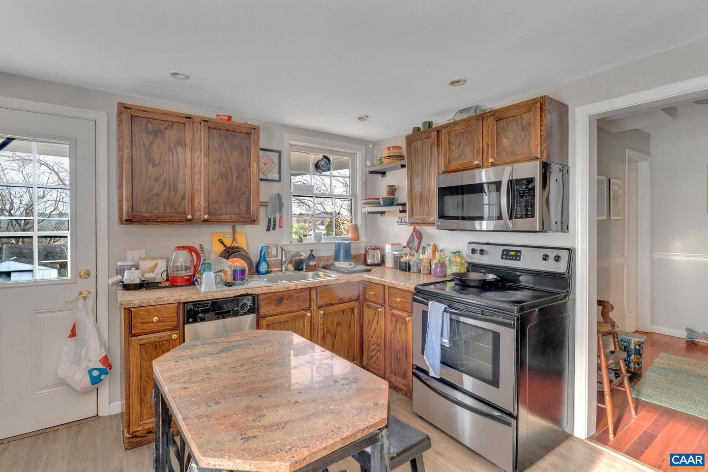 922 MONTICELLO AVE, CHARLOTTESVILLE, Virginia 22902, 2 Bedrooms Bedrooms, ,2 BathroomsBathrooms,Residential,For sale,922 MONTICELLO AVE,664514 MLS # 664514