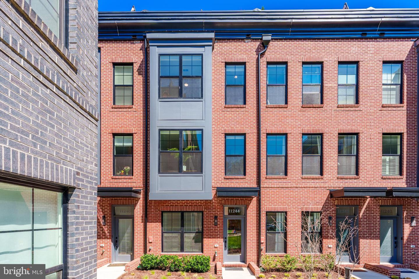 11244 FARADAY PARK DR, RESTON, Virginia 20190, 3 Bedrooms Bedrooms, ,3 BathroomsBathrooms,Residential,For sale,11244 FARADAY PARK DR,VAFX2240878 MLS # VAFX2240878