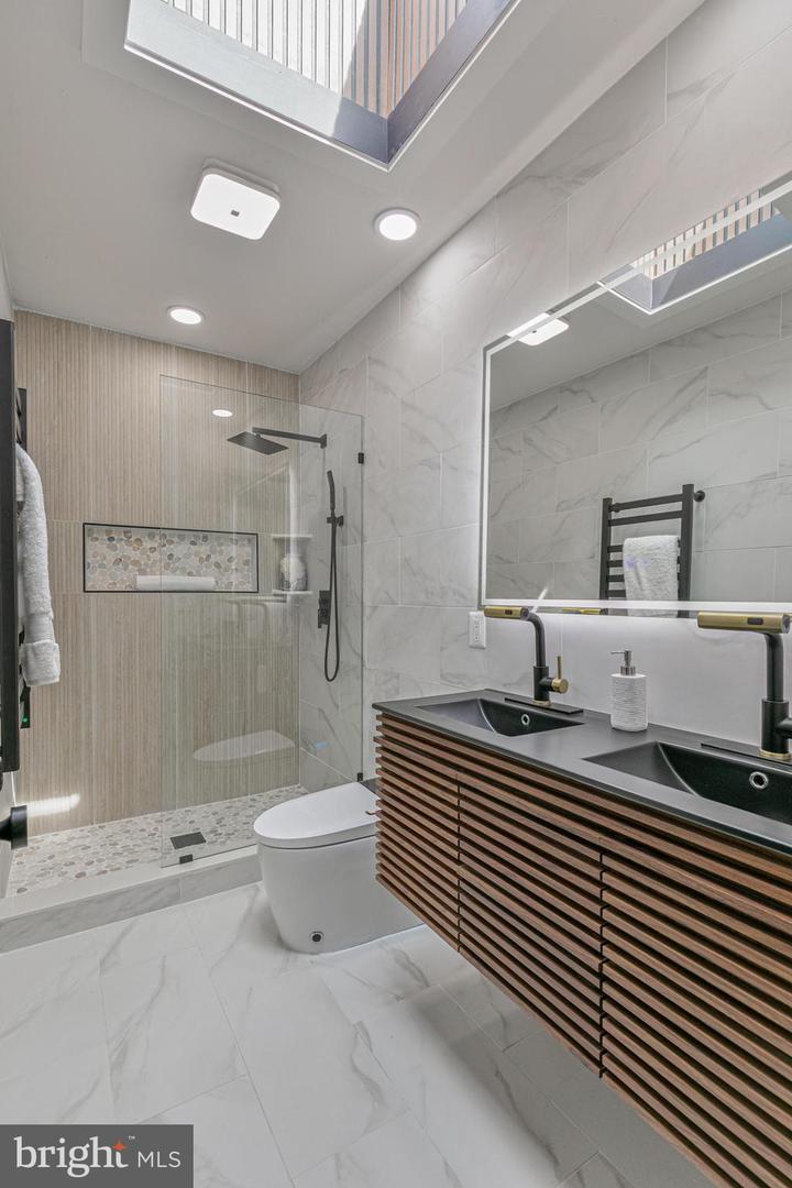 6007 4TH ST NW, WASHINGTON, District Of Columbia 20011, 4 Bedrooms Bedrooms, ,2 BathroomsBathrooms,Residential,For sale,6007 4TH ST NW,DCDC2200602 MLS # DCDC2200602