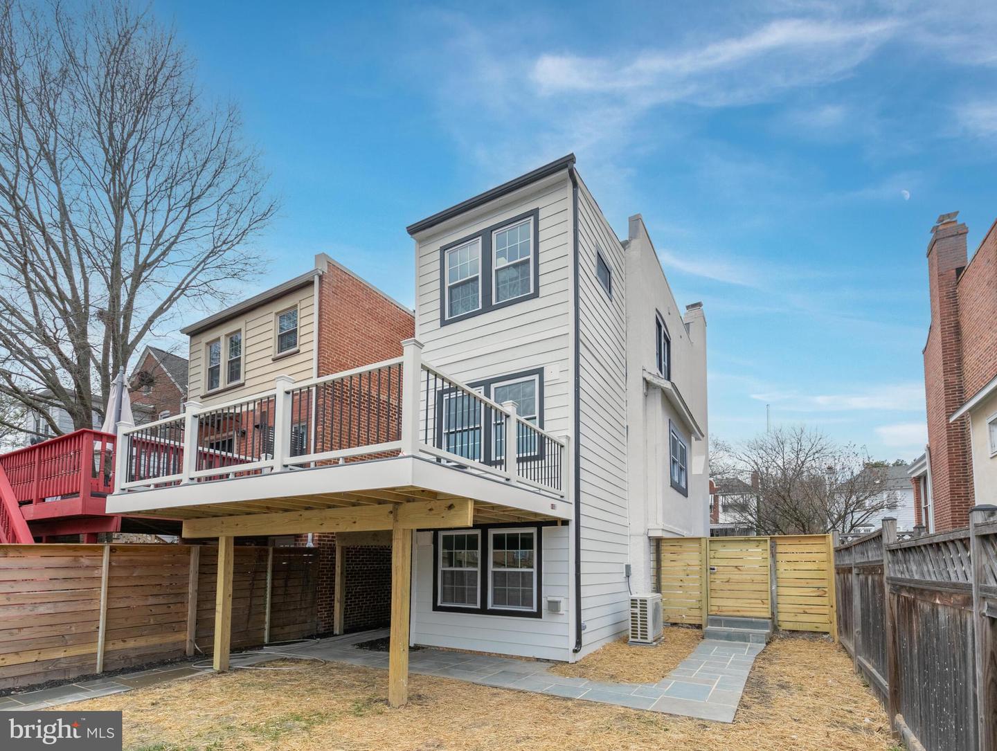 6007 4TH ST NW, WASHINGTON, District Of Columbia 20011, 4 Bedrooms Bedrooms, ,2 BathroomsBathrooms,Residential,For sale,6007 4TH ST NW,DCDC2200602 MLS # DCDC2200602