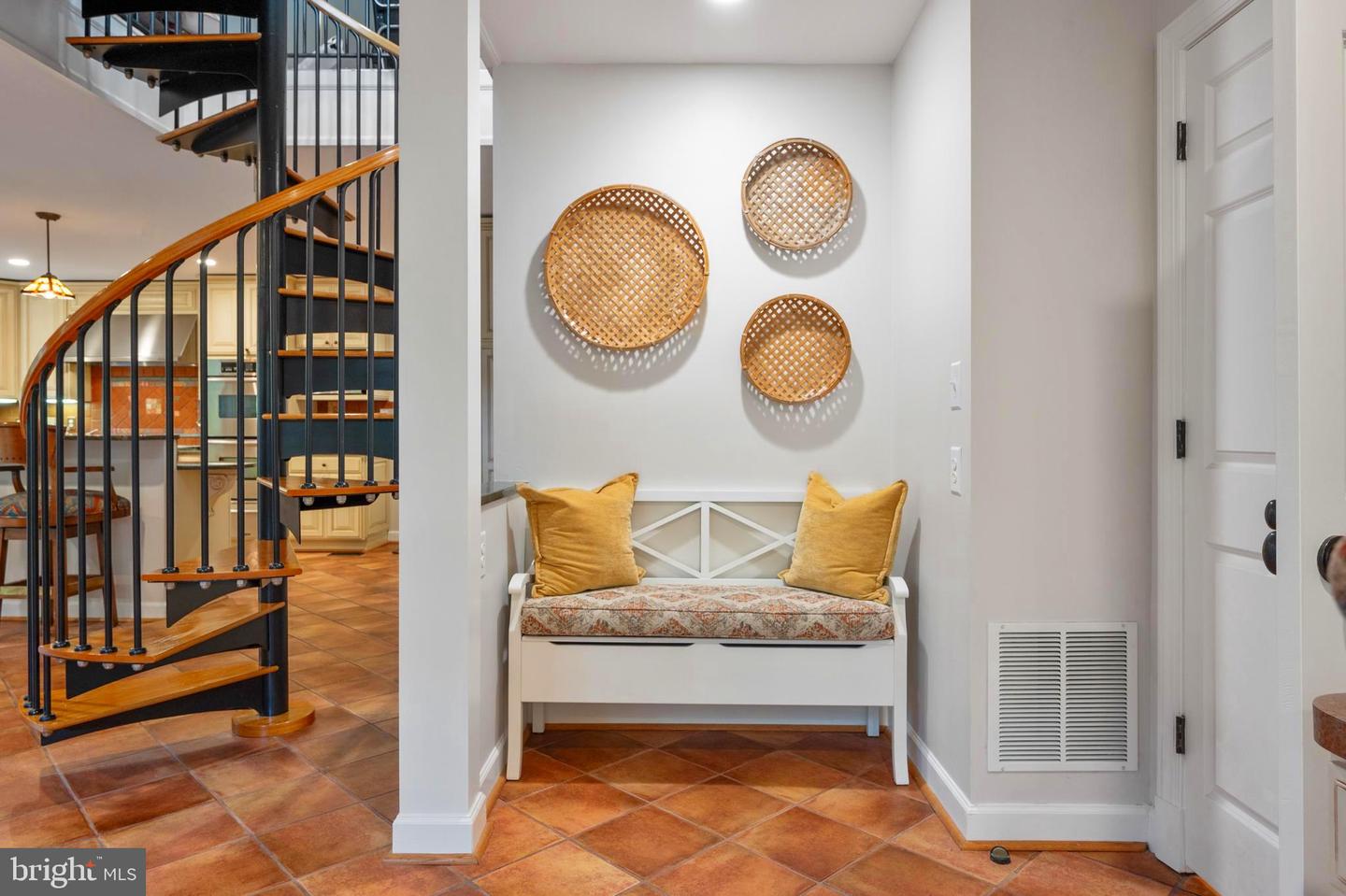 902 EMERALD DR, ALEXANDRIA, Virginia 22308, 7 Bedrooms Bedrooms, ,5 BathroomsBathrooms,Residential,For sale,902 EMERALD DR,VAFX2240884 MLS # VAFX2240884