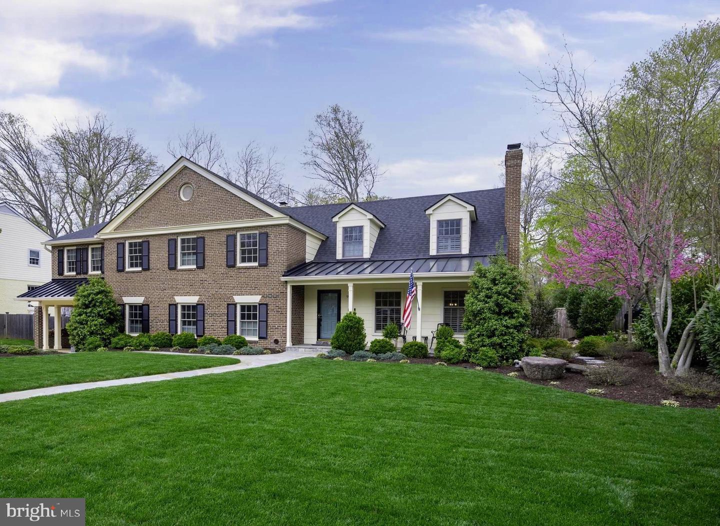 902 EMERALD DR, ALEXANDRIA, Virginia 22308, 7 Bedrooms Bedrooms, ,5 BathroomsBathrooms,Residential,For sale,902 EMERALD DR,VAFX2240884 MLS # VAFX2240884