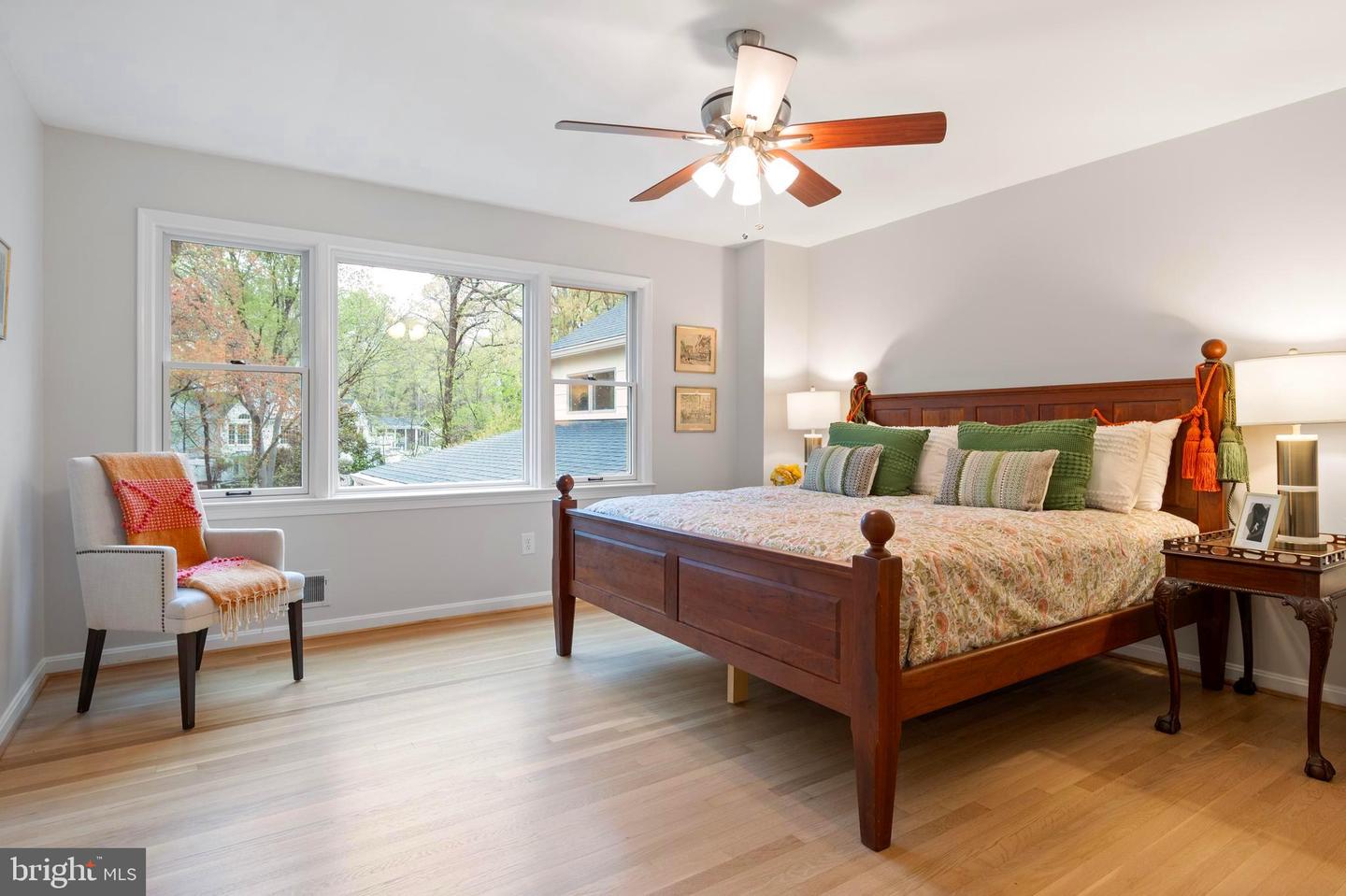 902 EMERALD DR, ALEXANDRIA, Virginia 22308, 7 Bedrooms Bedrooms, ,5 BathroomsBathrooms,Residential,For sale,902 EMERALD DR,VAFX2240884 MLS # VAFX2240884