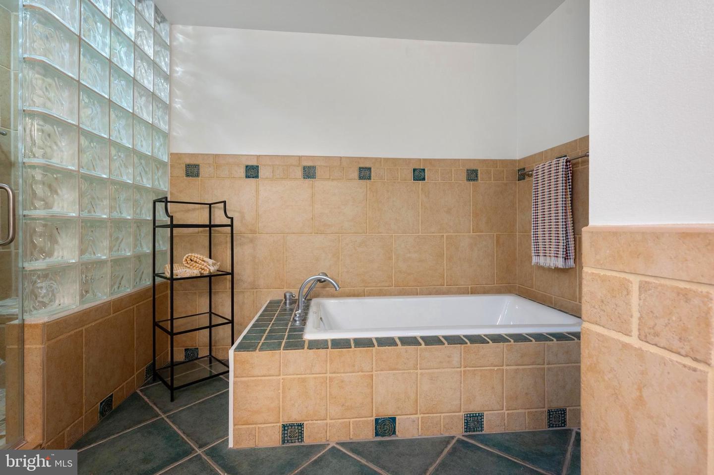 902 EMERALD DR, ALEXANDRIA, Virginia 22308, 7 Bedrooms Bedrooms, ,5 BathroomsBathrooms,Residential,For sale,902 EMERALD DR,VAFX2240884 MLS # VAFX2240884