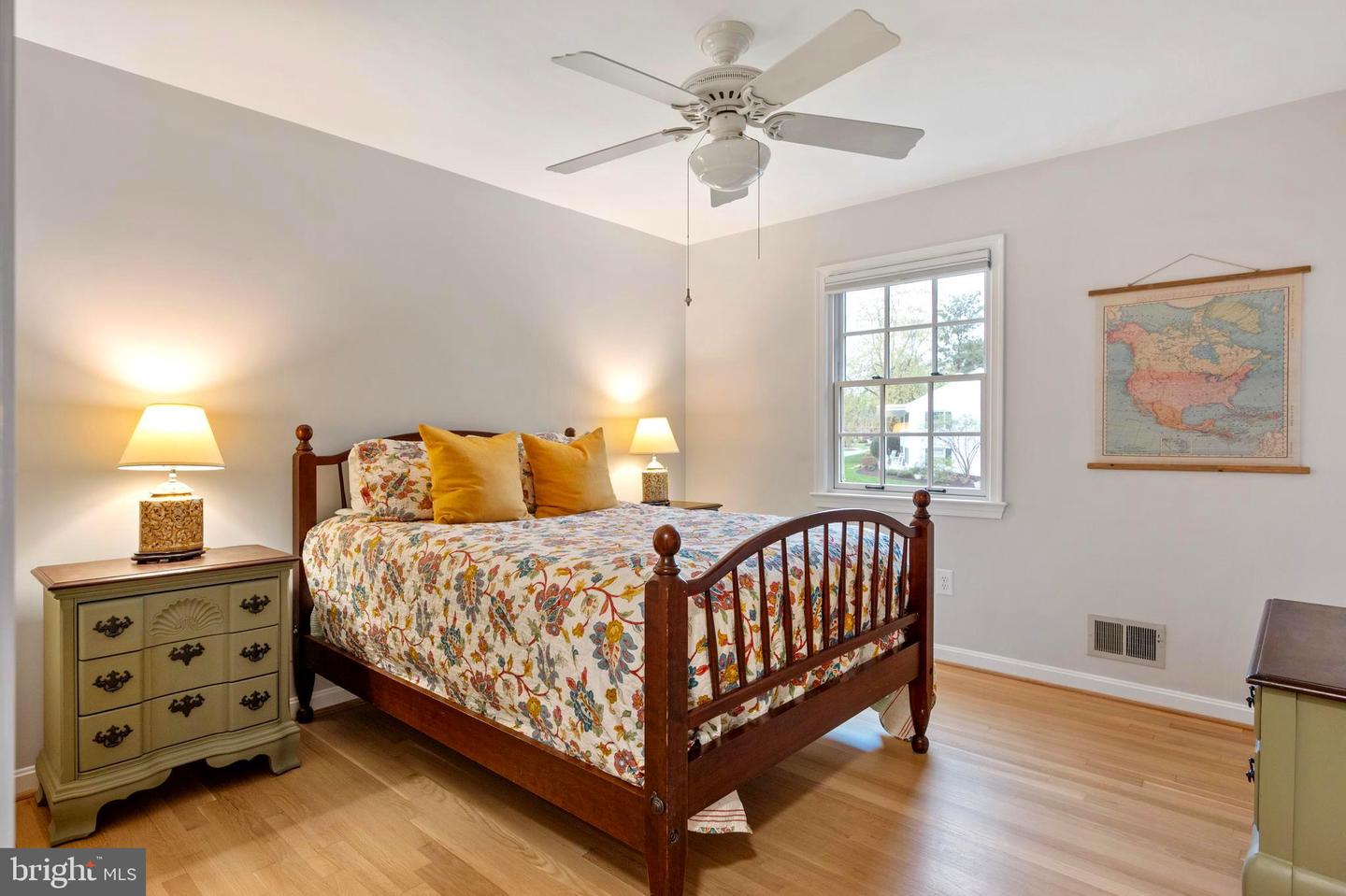 902 EMERALD DR, ALEXANDRIA, Virginia 22308, 7 Bedrooms Bedrooms, ,5 BathroomsBathrooms,Residential,For sale,902 EMERALD DR,VAFX2240884 MLS # VAFX2240884