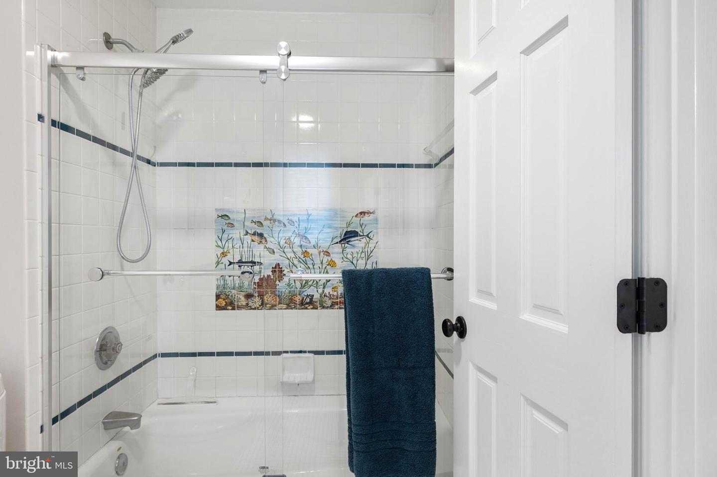 902 EMERALD DR, ALEXANDRIA, Virginia 22308, 7 Bedrooms Bedrooms, ,5 BathroomsBathrooms,Residential,For sale,902 EMERALD DR,VAFX2240884 MLS # VAFX2240884
