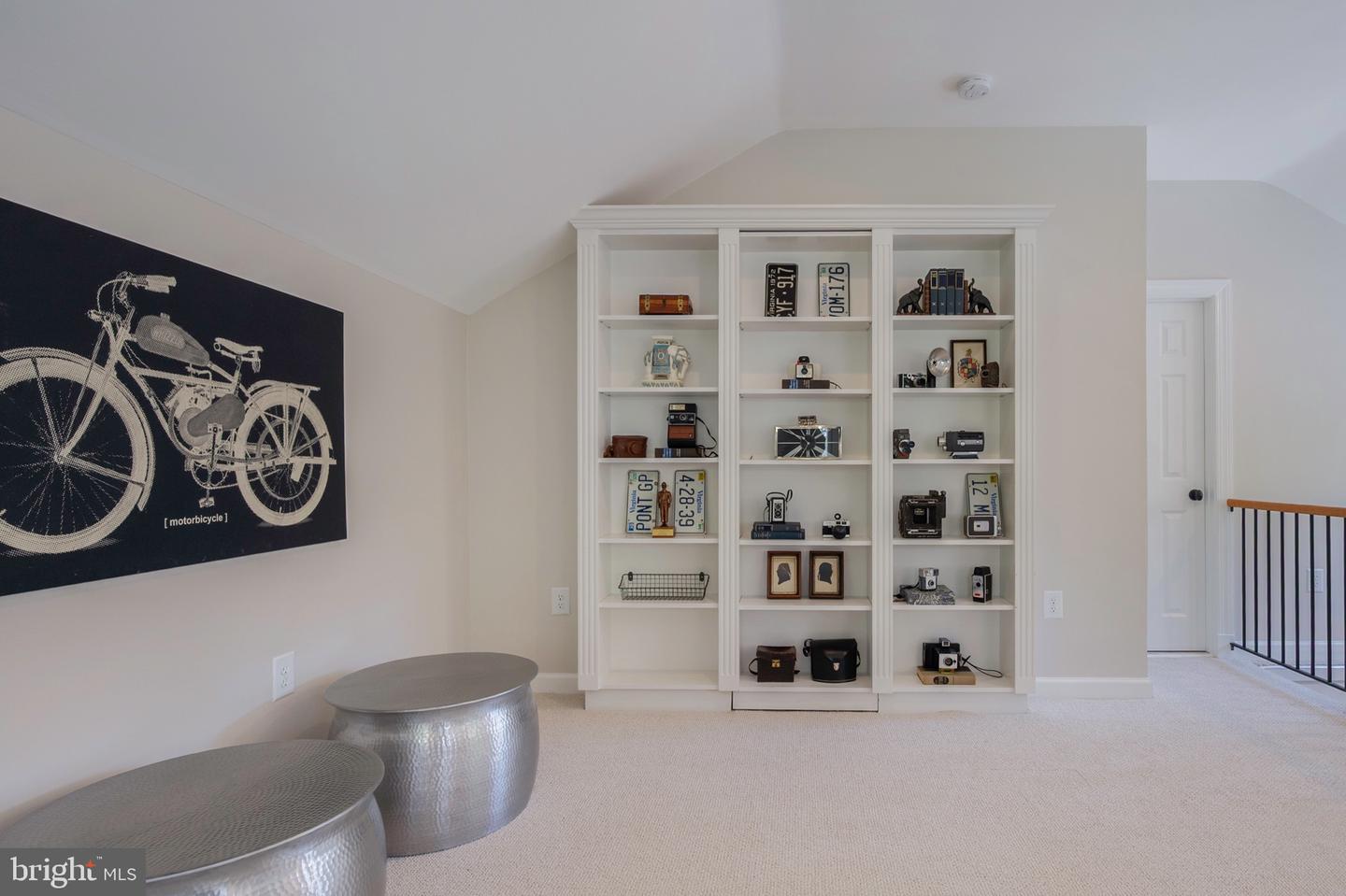 902 EMERALD DR, ALEXANDRIA, Virginia 22308, 7 Bedrooms Bedrooms, ,5 BathroomsBathrooms,Residential,For sale,902 EMERALD DR,VAFX2240884 MLS # VAFX2240884
