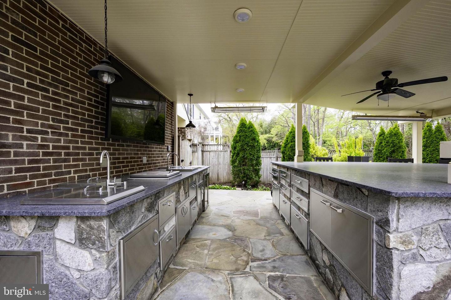 902 EMERALD DR, ALEXANDRIA, Virginia 22308, 7 Bedrooms Bedrooms, ,5 BathroomsBathrooms,Residential,For sale,902 EMERALD DR,VAFX2240884 MLS # VAFX2240884