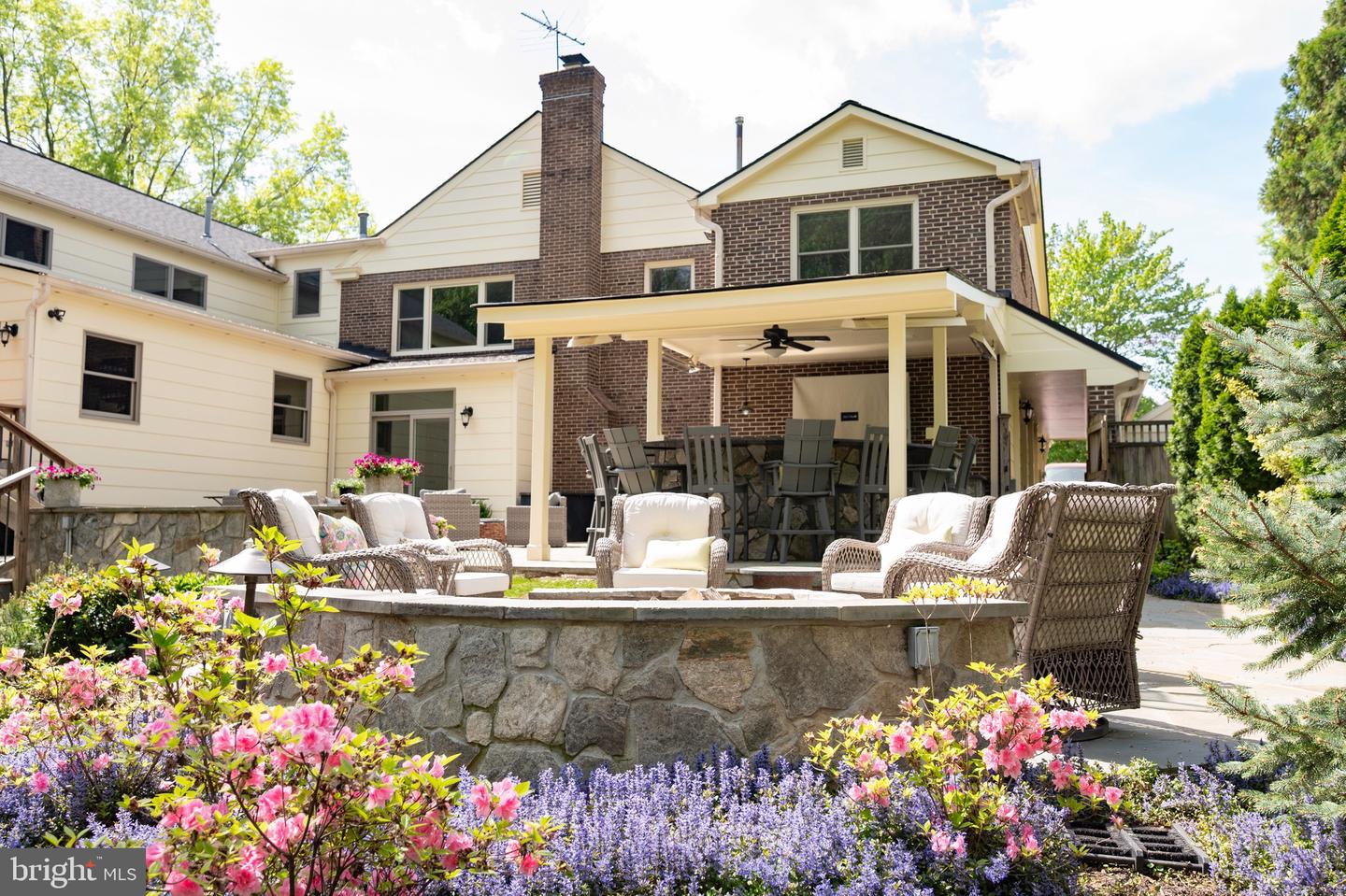 902 EMERALD DR, ALEXANDRIA, Virginia 22308, 7 Bedrooms Bedrooms, ,5 BathroomsBathrooms,Residential,For sale,902 EMERALD DR,VAFX2240884 MLS # VAFX2240884