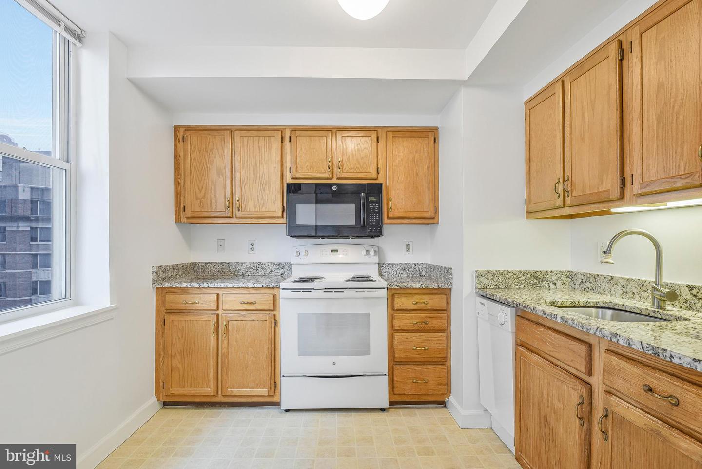 900 N TAYLOR ST #1105, ARLINGTON, Virginia 22203, 1 Bedroom Bedrooms, ,1 BathroomBathrooms,Residential,For sale,900 N TAYLOR ST #1105,VAAR2057480 MLS # VAAR2057480