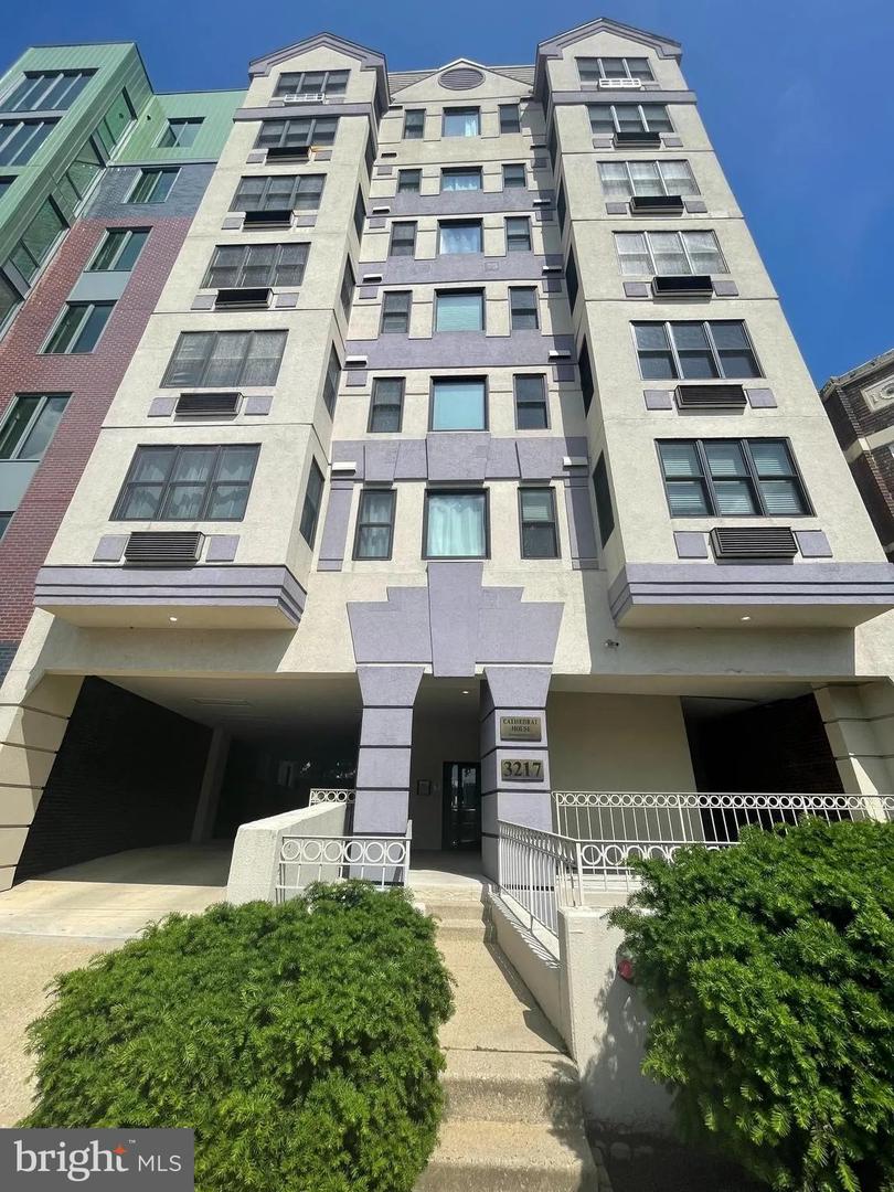 3217 WISCONSIN AVE NW #3B, WASHINGTON, District Of Columbia 20016, ,1 BathroomBathrooms,Residential,For sale,3217 WISCONSIN AVE NW #3B,DCDC2200624 MLS # DCDC2200624