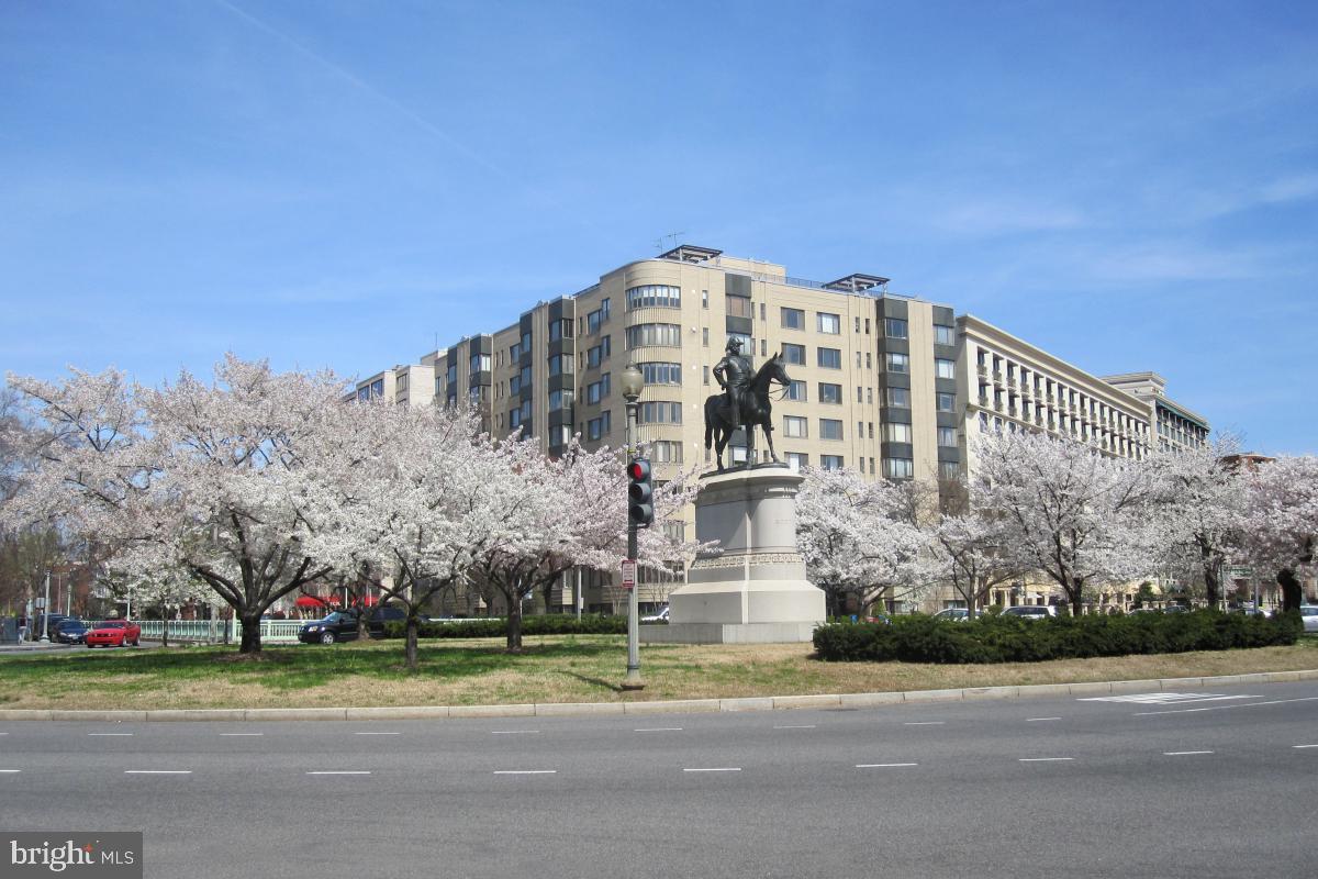 1 SCOTT CIR NW #617, WASHINGTON, District Of Columbia 20036, 1 Bedroom Bedrooms, ,1 BathroomBathrooms,Residential,For sale,1 SCOTT CIR NW #617,DCDC2200628 MLS # DCDC2200628