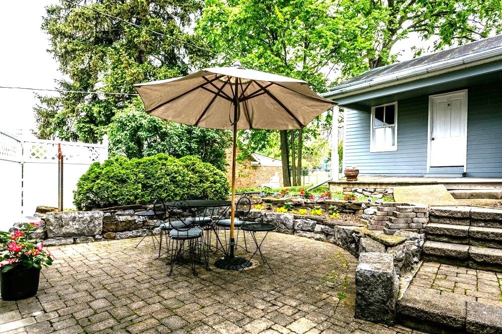 121 S CENTRAL ST, BROADWAY, Virginia 22815, 4 Bedrooms Bedrooms, ,2 BathroomsBathrooms,Residential,121 S CENTRAL ST,664535 MLS # 664535
