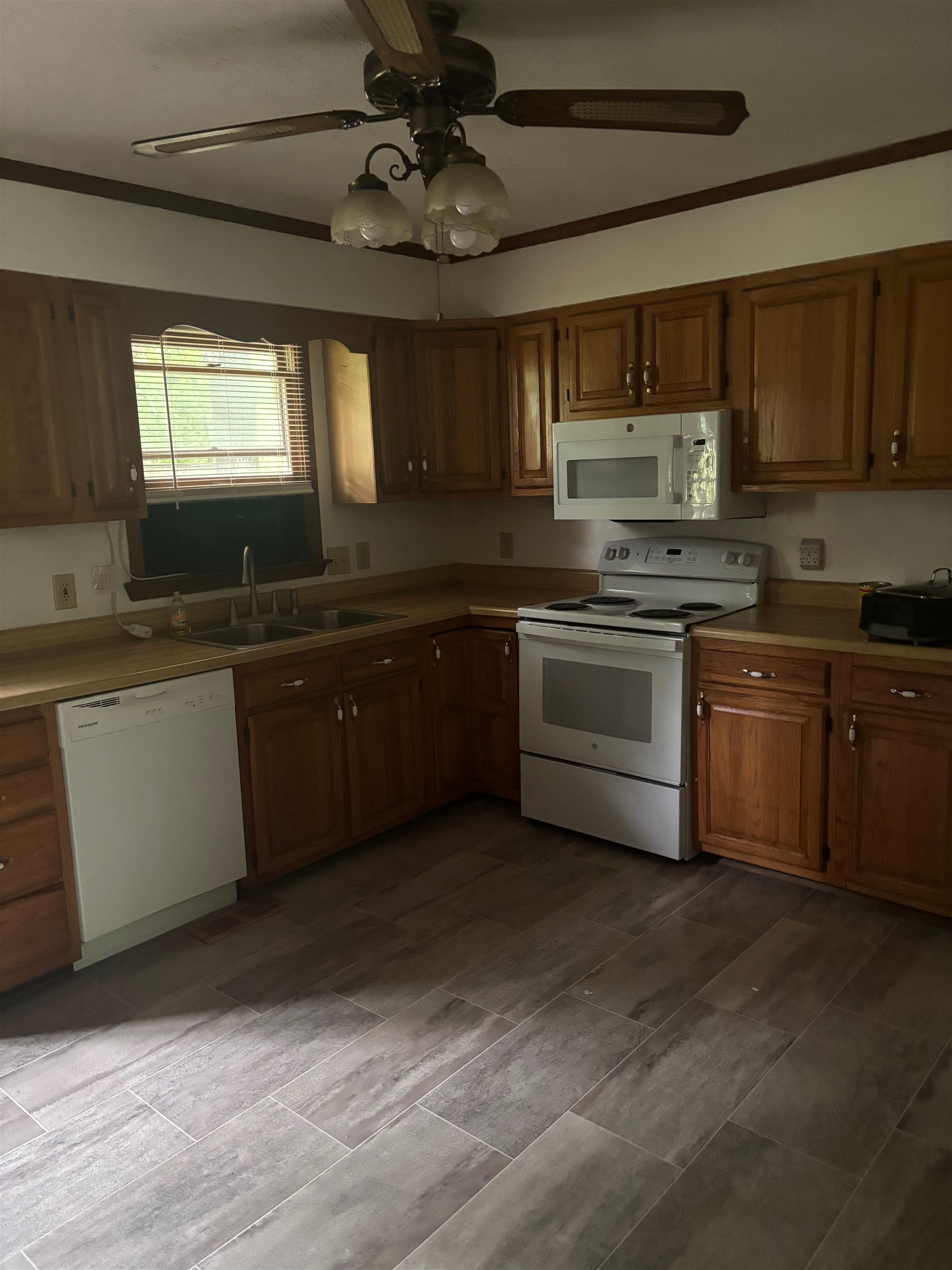 157 DODGE ST, STUARTS DRAFT, Virginia 24477, 3 Bedrooms Bedrooms, ,2 BathroomsBathrooms,Residential,157 DODGE ST,664537 MLS # 664537