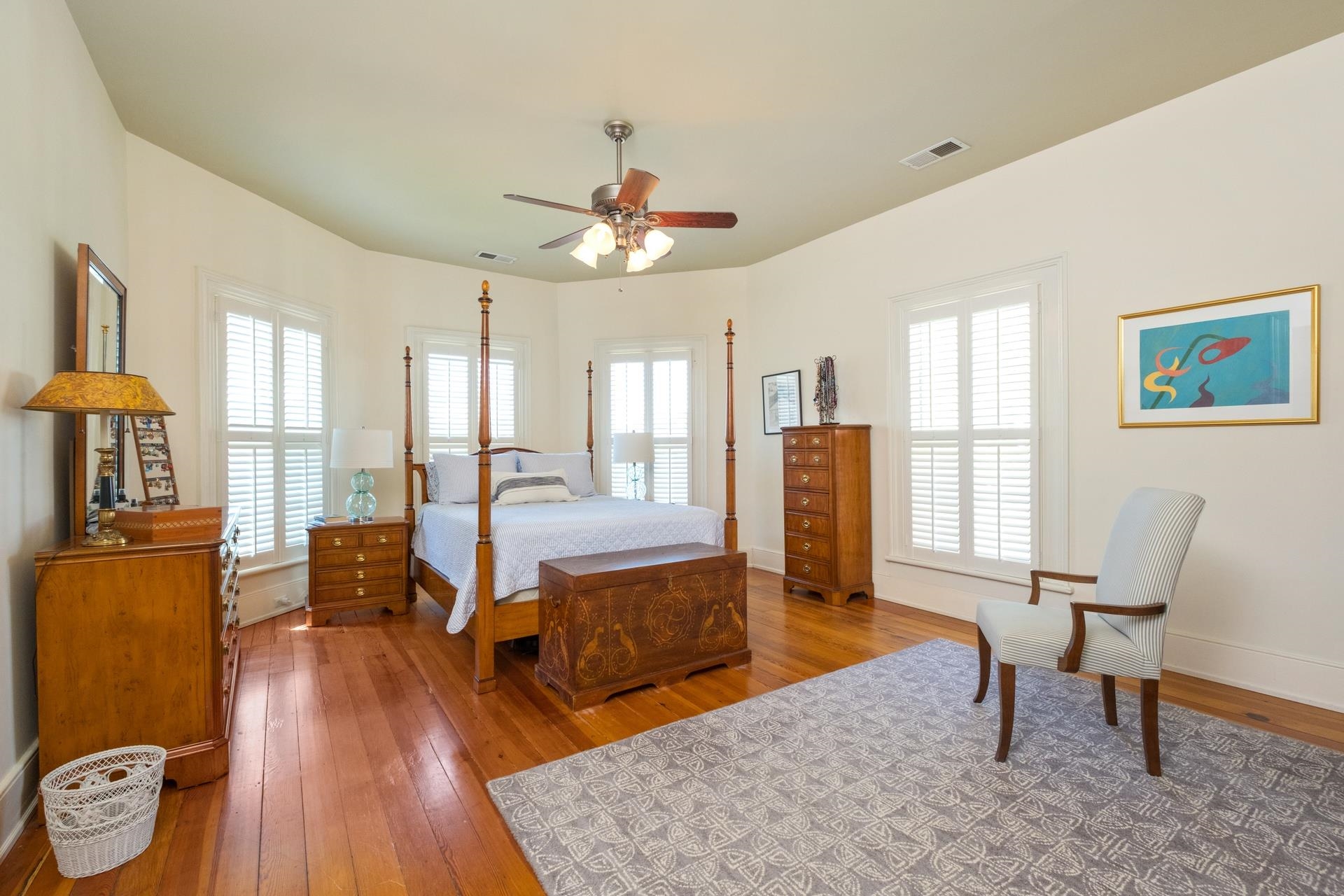 815 W BEVERLEY ST, STAUNTON, Virginia 24401, 4 Bedrooms Bedrooms, ,3 BathroomsBathrooms,Residential,815 W BEVERLEY ST,664550 MLS # 664550