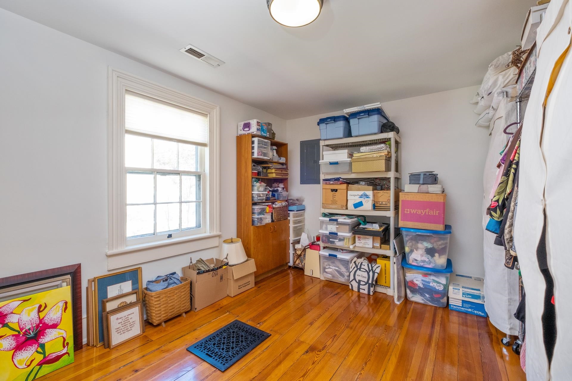 815 W BEVERLEY ST, STAUNTON, Virginia 24401, 4 Bedrooms Bedrooms, ,3 BathroomsBathrooms,Residential,815 W BEVERLEY ST,664550 MLS # 664550