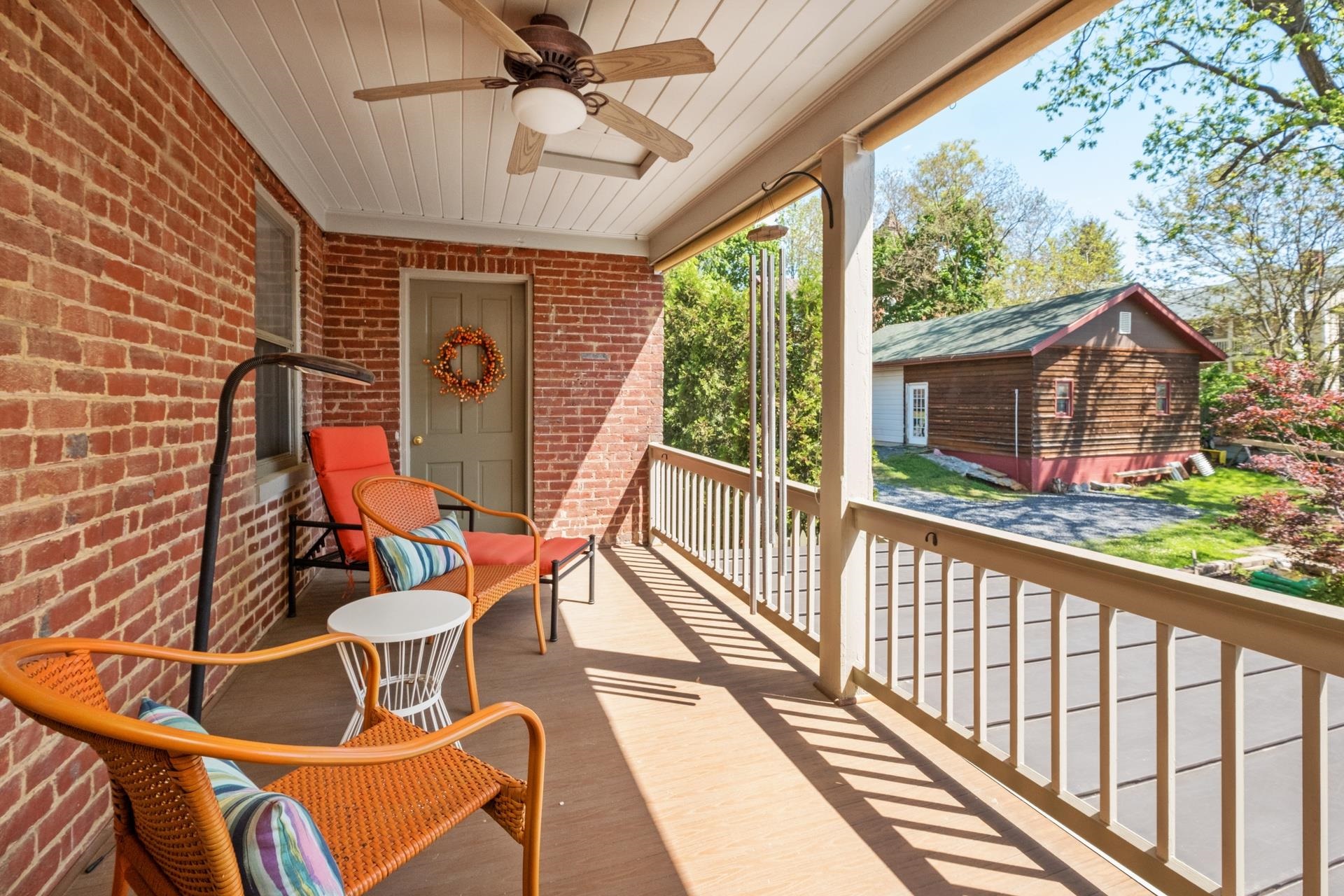 815 W BEVERLEY ST, STAUNTON, Virginia 24401, 4 Bedrooms Bedrooms, ,3 BathroomsBathrooms,Residential,815 W BEVERLEY ST,664550 MLS # 664550