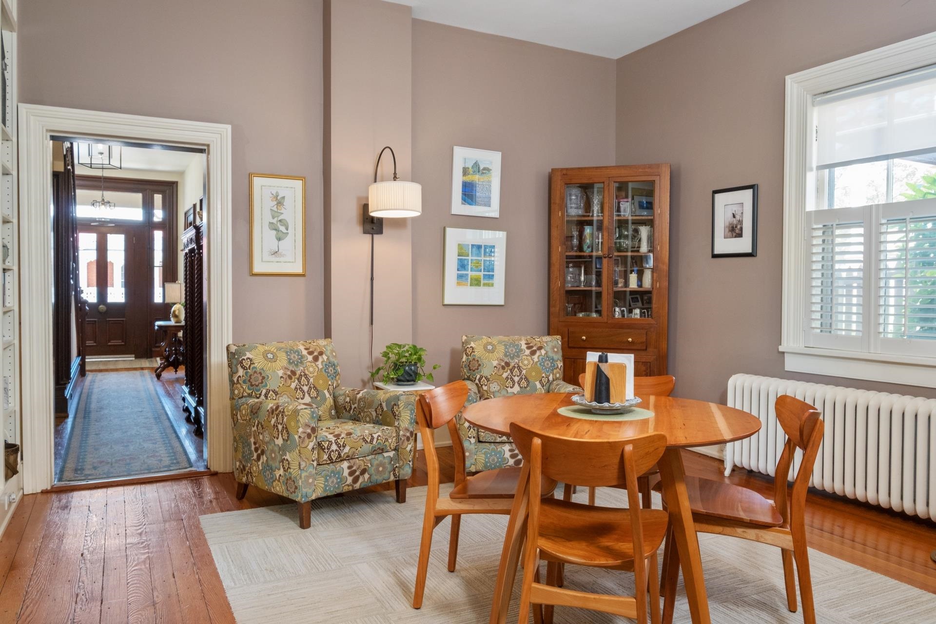 815 W BEVERLEY ST, STAUNTON, Virginia 24401, 4 Bedrooms Bedrooms, ,3 BathroomsBathrooms,Residential,815 W BEVERLEY ST,664550 MLS # 664550