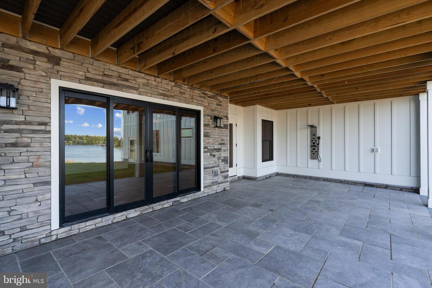 393 ROCK ISLAND RIDGE, LAKE ANNA, MINERAL, Virginia 23117, 6 Bedrooms Bedrooms, ,5 BathroomsBathrooms,Residential,For sale,393 ROCK ISLAND RIDGE, LAKE ANNA,VALA2004786 MLS # VALA2004786
