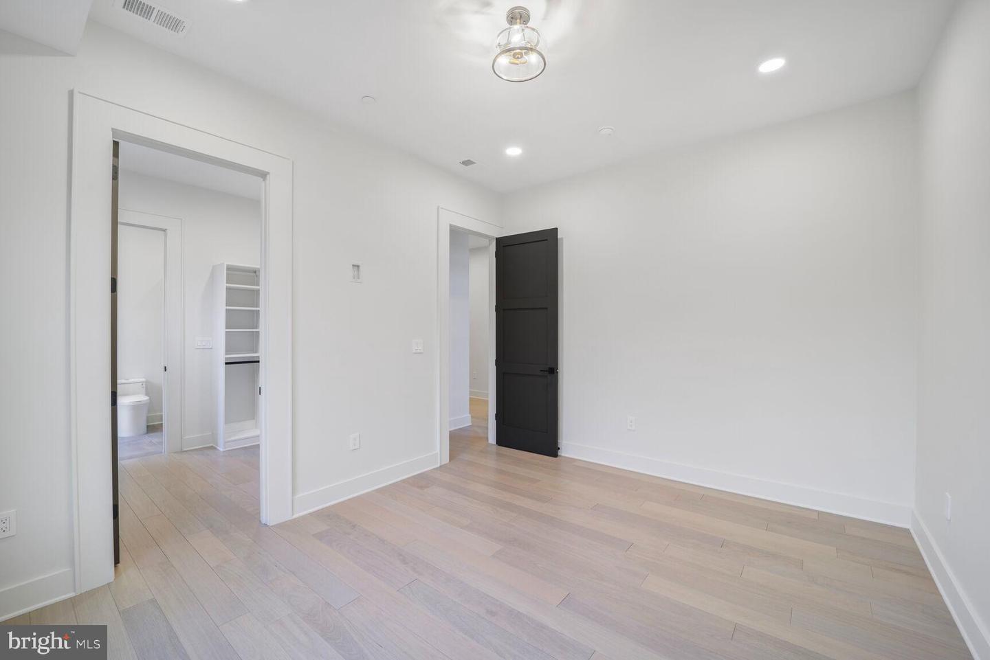4428 ALBEMARLE ST NW, WASHINGTON, District Of Columbia 20016, 7 Bedrooms Bedrooms, ,6 BathroomsBathrooms,Residential,For sale,4428 ALBEMARLE ST NW,DCDC2156982 MLS # DCDC2156982