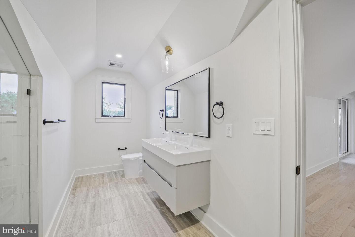 4428 ALBEMARLE ST NW, WASHINGTON, District Of Columbia 20016, 7 Bedrooms Bedrooms, ,6 BathroomsBathrooms,Residential,For sale,4428 ALBEMARLE ST NW,DCDC2156982 MLS # DCDC2156982