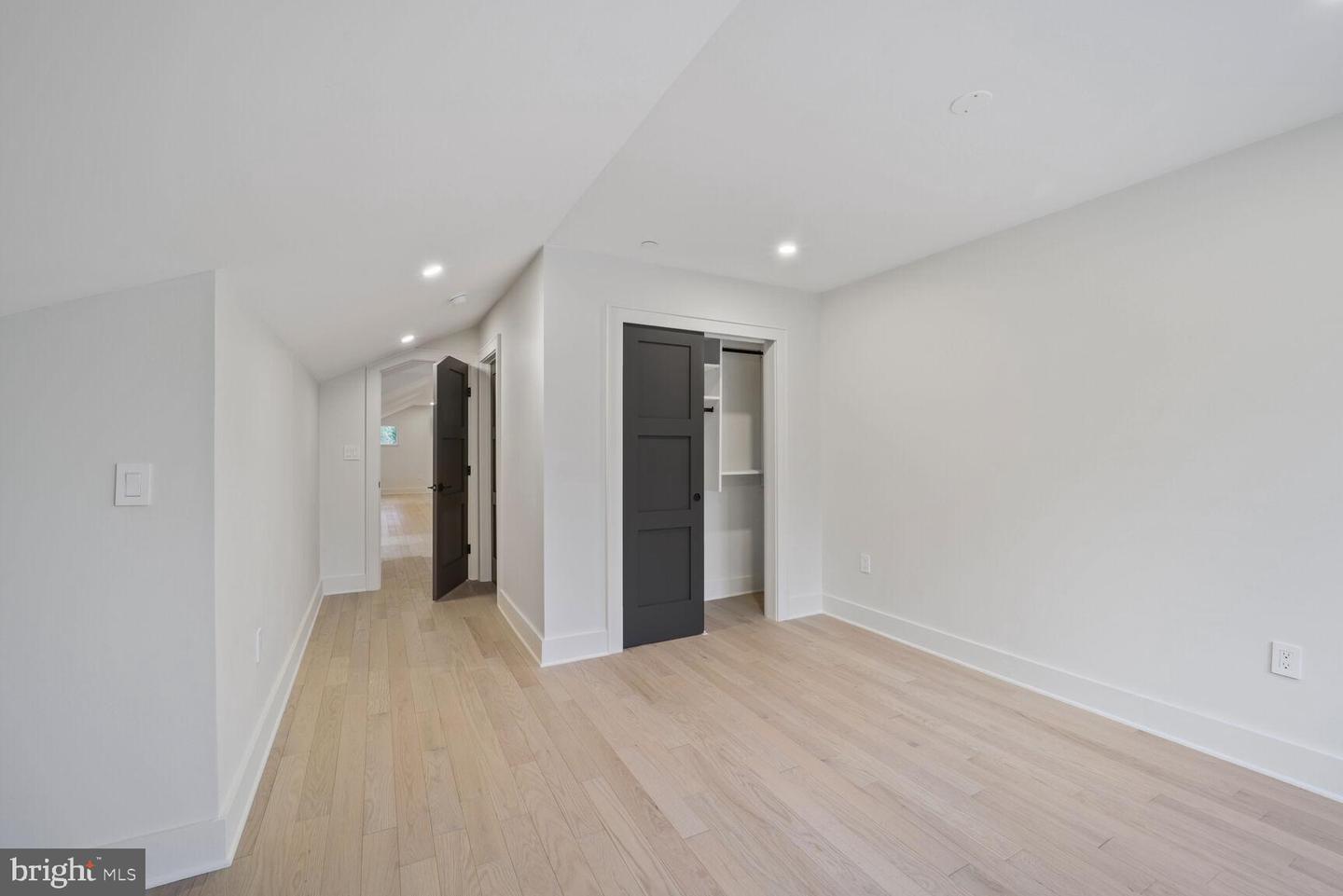 4428 ALBEMARLE ST NW, WASHINGTON, District Of Columbia 20016, 7 Bedrooms Bedrooms, ,6 BathroomsBathrooms,Residential,For sale,4428 ALBEMARLE ST NW,DCDC2156982 MLS # DCDC2156982