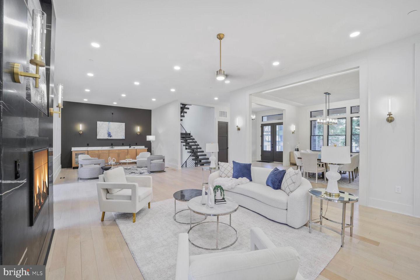 4428 ALBEMARLE ST NW, WASHINGTON, District Of Columbia 20016, 7 Bedrooms Bedrooms, ,6 BathroomsBathrooms,Residential,For sale,4428 ALBEMARLE ST NW,DCDC2156982 MLS # DCDC2156982