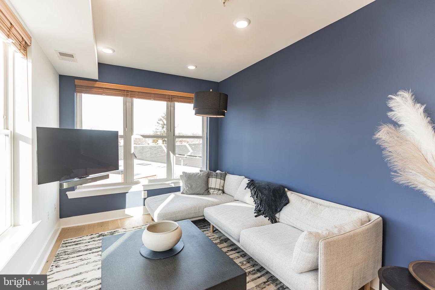 235 FLORIDA AVE NW #5, WASHINGTON, District Of Columbia 20001, 1 Bedroom Bedrooms, ,1 BathroomBathrooms,Residential,For sale,235 FLORIDA AVE NW #5,DCDC2185080 MLS # DCDC2185080