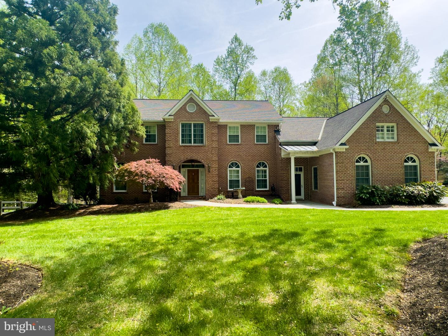 8390 SYLVAN WAY, CLIFTON, Virginia 20124, 4 Bedrooms Bedrooms, ,4 BathroomsBathrooms,Residential,For sale,8390 SYLVAN WAY,VAFX2229410 MLS # VAFX2229410
