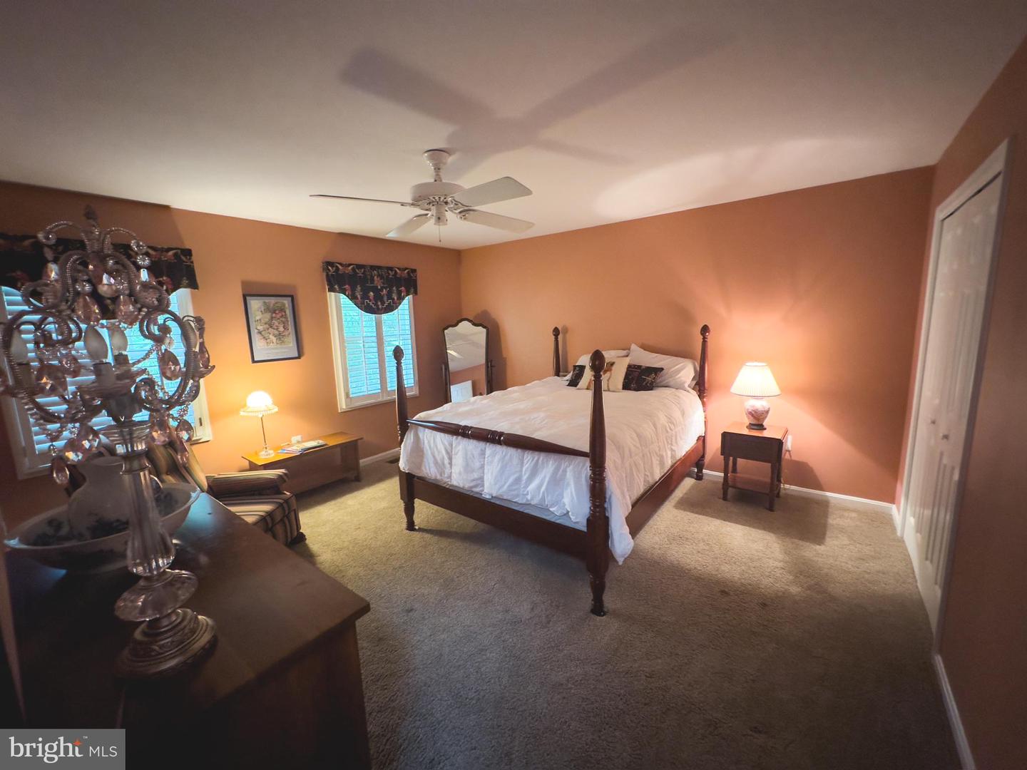 8390 SYLVAN WAY, CLIFTON, Virginia 20124, 4 Bedrooms Bedrooms, ,4 BathroomsBathrooms,Residential,For sale,8390 SYLVAN WAY,VAFX2229410 MLS # VAFX2229410