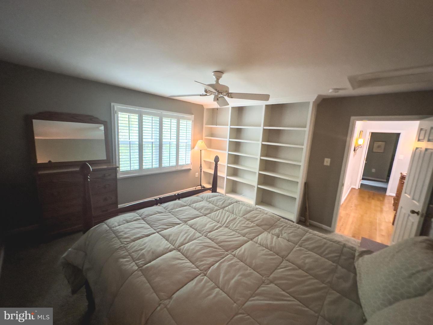 8390 SYLVAN WAY, CLIFTON, Virginia 20124, 4 Bedrooms Bedrooms, ,4 BathroomsBathrooms,Residential,For sale,8390 SYLVAN WAY,VAFX2229410 MLS # VAFX2229410
