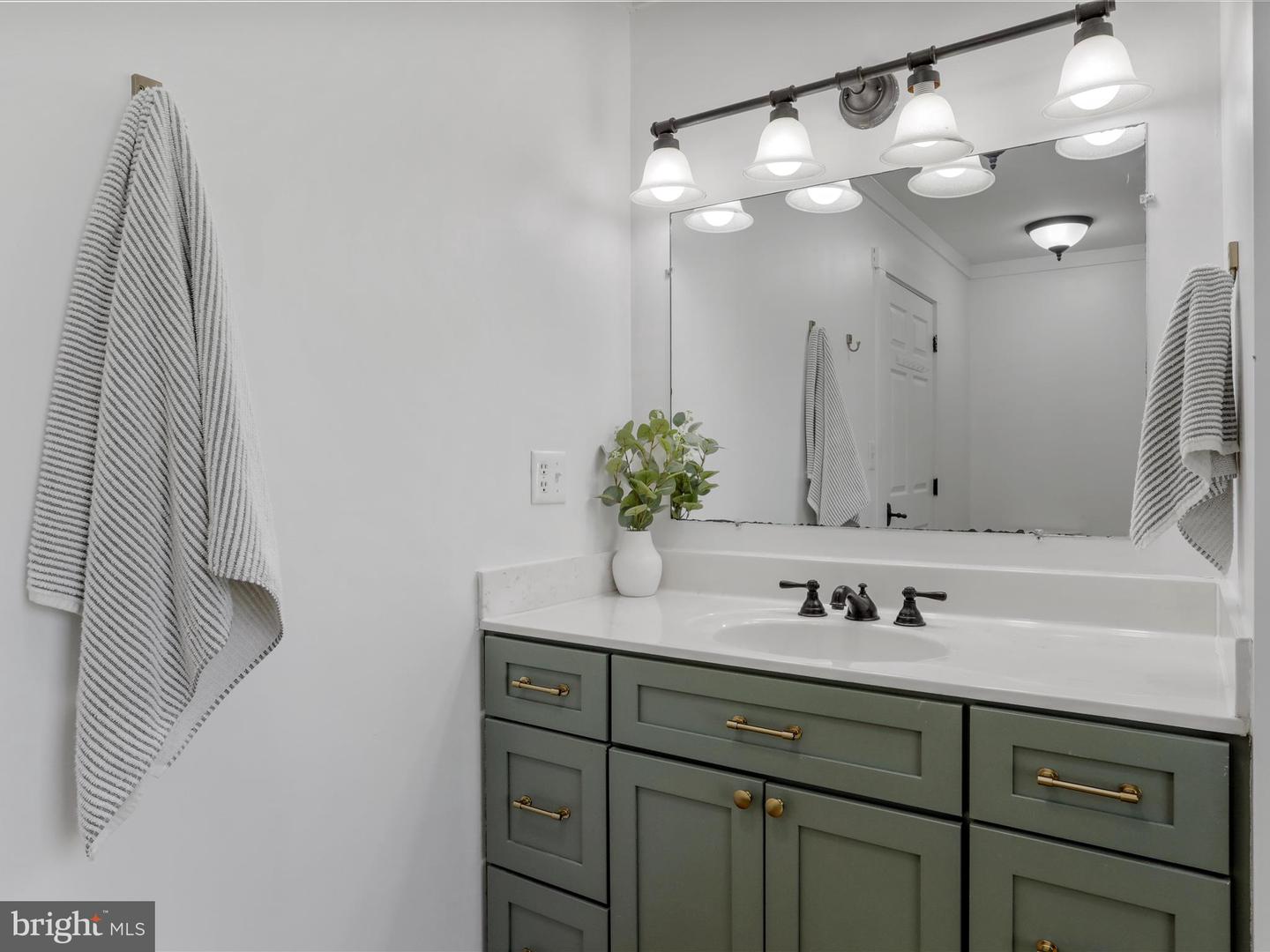 545 DEER RUN, WINCHESTER, Virginia 22602, 4 Bedrooms Bedrooms, ,2 BathroomsBathrooms,Residential,For sale,545 DEER RUN,VAFV2033086 MLS # VAFV2033086