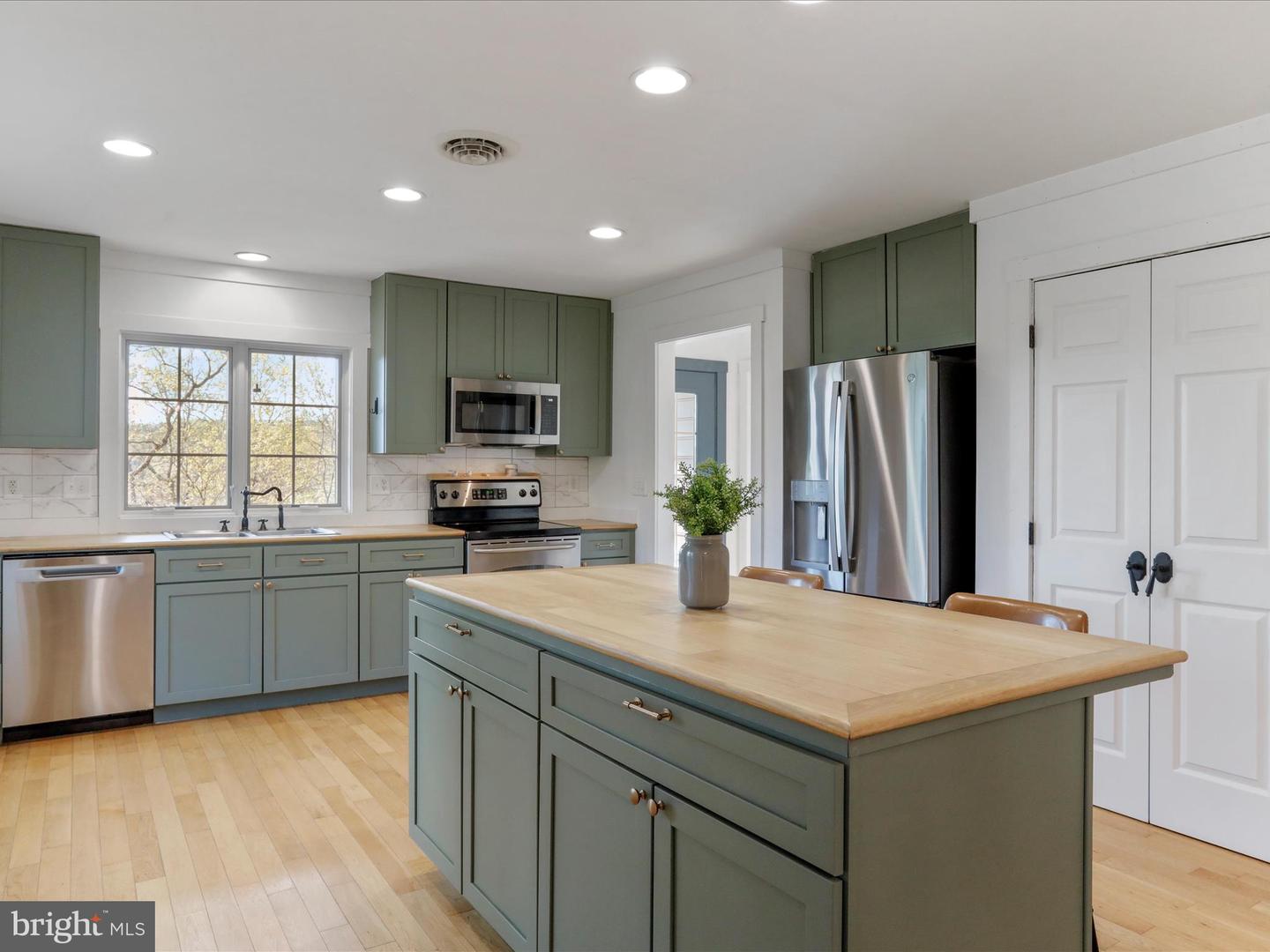 545 DEER RUN, WINCHESTER, Virginia 22602, 4 Bedrooms Bedrooms, ,2 BathroomsBathrooms,Residential,For sale,545 DEER RUN,VAFV2033086 MLS # VAFV2033086