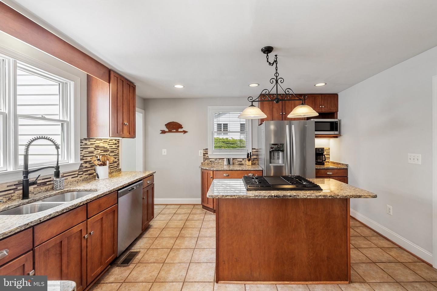 201 N 33RD ST, PURCELLVILLE, Virginia 20132, 5 Bedrooms Bedrooms, ,2 BathroomsBathrooms,Residential,For sale,201 N 33RD ST,VALO2092884 MLS # VALO2092884
