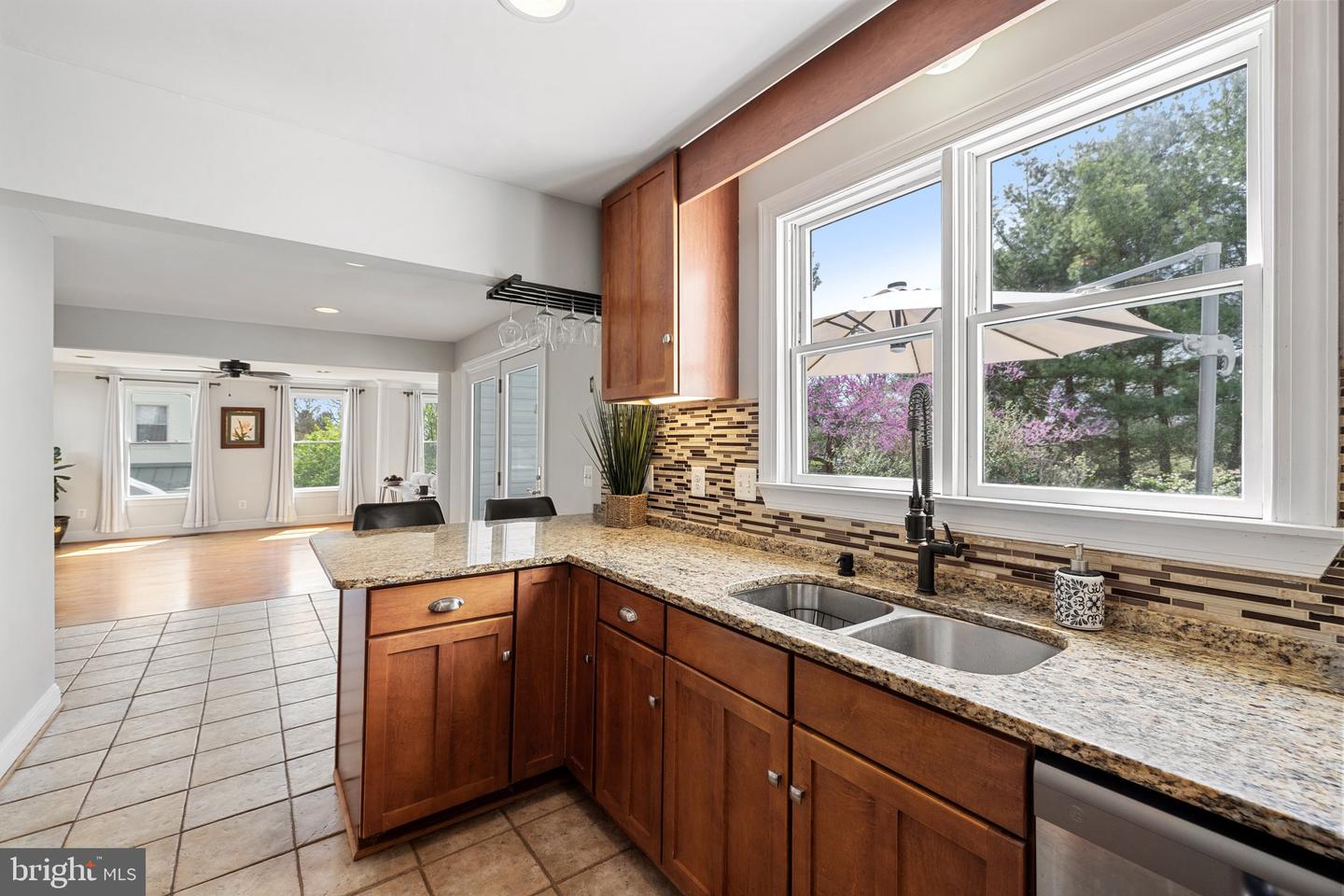 201 N 33RD ST, PURCELLVILLE, Virginia 20132, 5 Bedrooms Bedrooms, ,2 BathroomsBathrooms,Residential,For sale,201 N 33RD ST,VALO2092884 MLS # VALO2092884