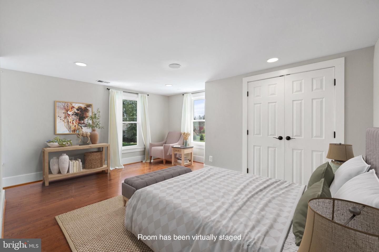 201 N 33RD ST, PURCELLVILLE, Virginia 20132, 5 Bedrooms Bedrooms, ,2 BathroomsBathrooms,Residential,For sale,201 N 33RD ST,VALO2092884 MLS # VALO2092884